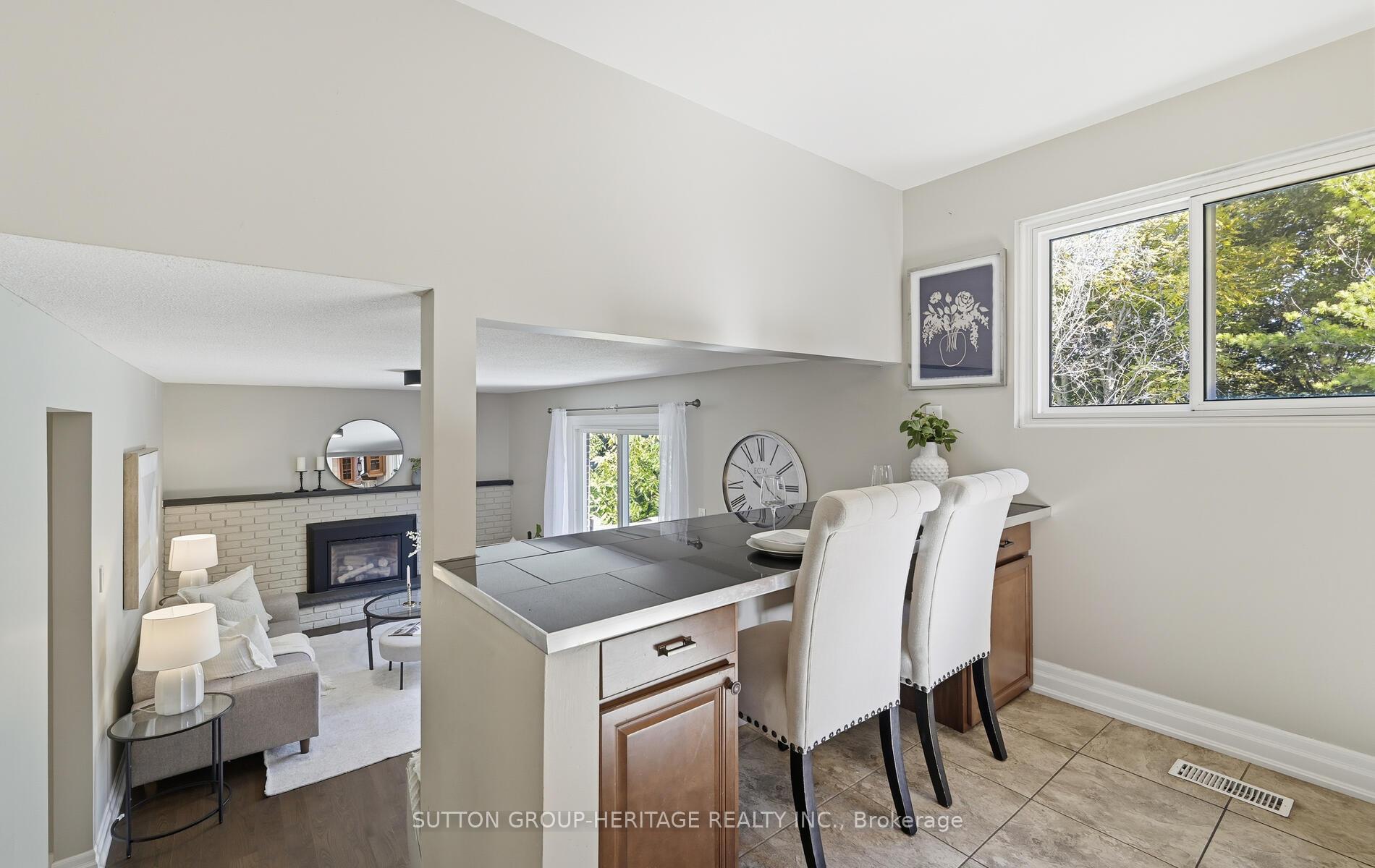 Photo 17 of 602 Antigua Crescent, Oshawa, Northglen — HOMEH