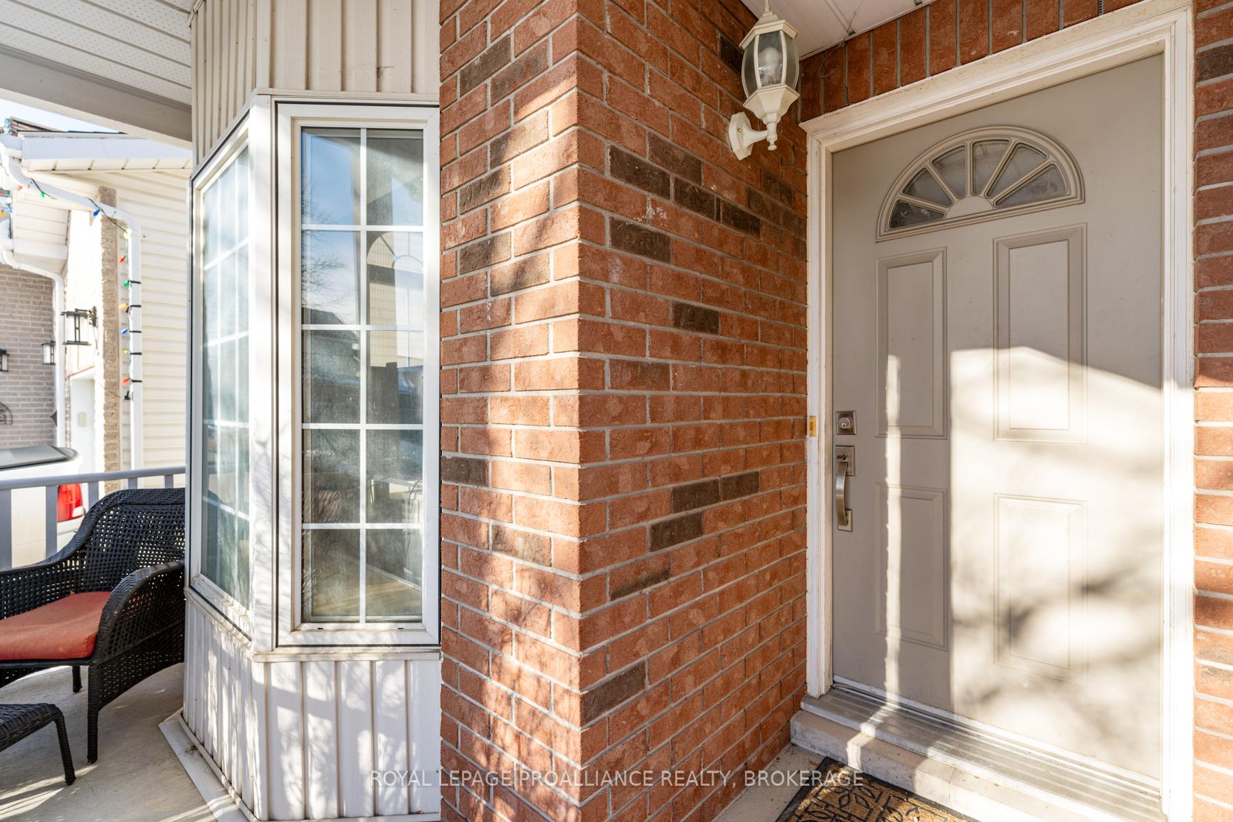 Photo 7 of 469 Freeman Crescent, Kingston, Kingston East (Incl Barret Crt) — HOMEH