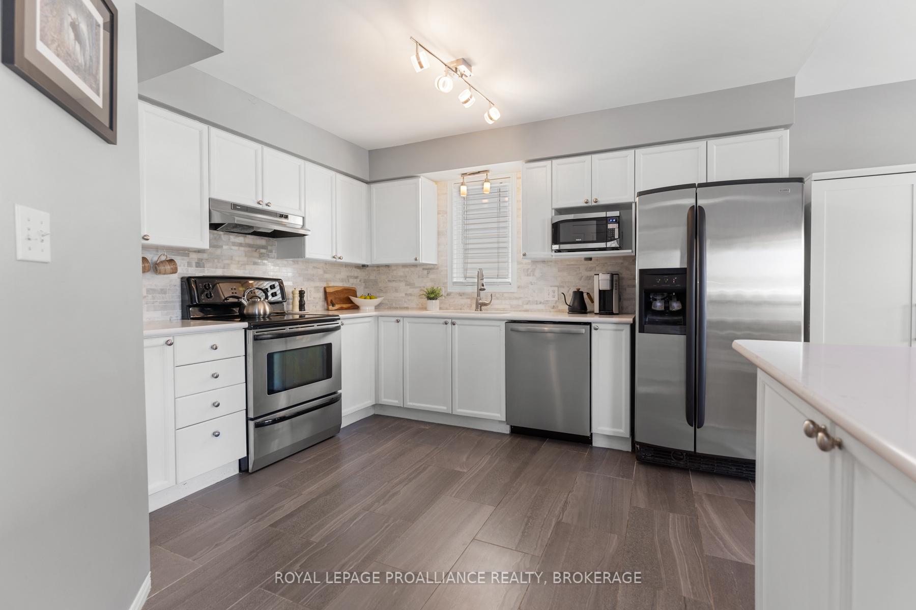 Photo 22 of 469 Freeman Crescent, Kingston, Kingston East (Incl Barret Crt) — HOMEH