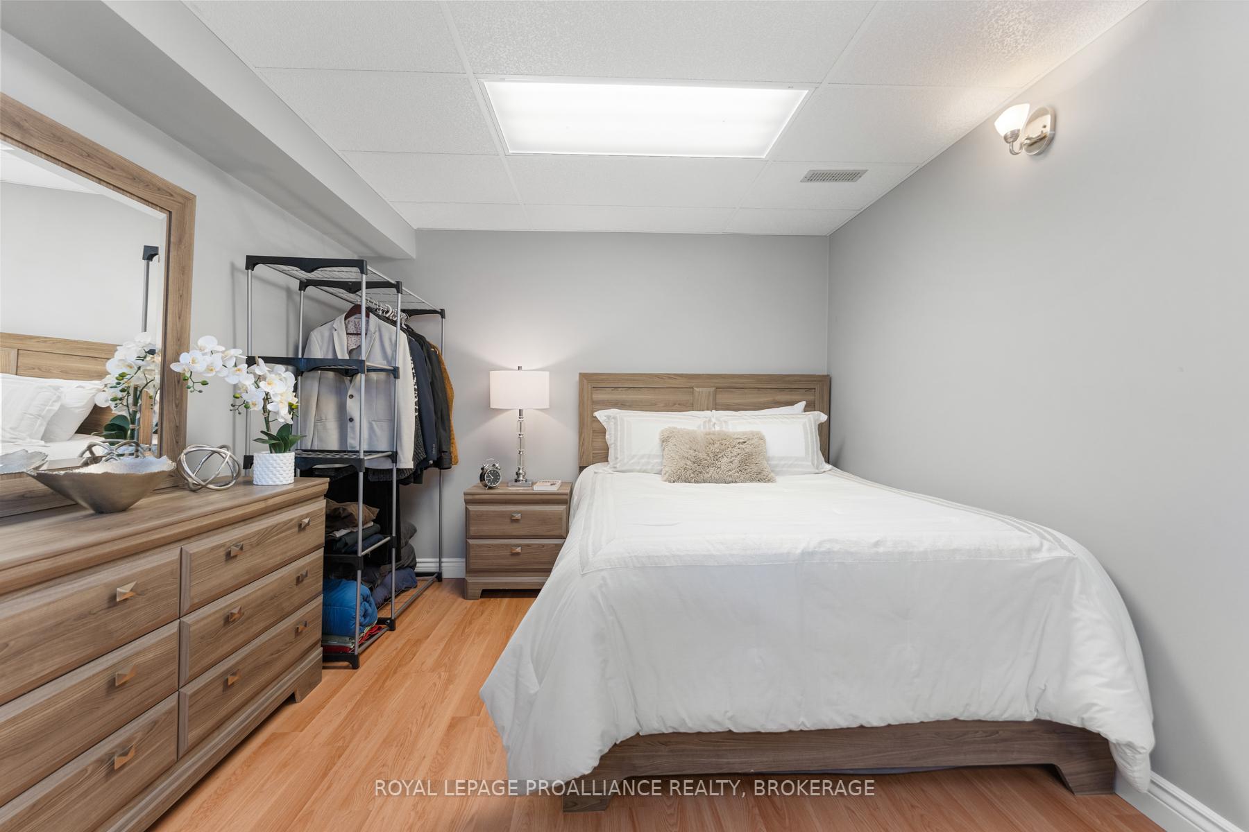 Photo 37 of 469 Freeman Crescent, Kingston, Kingston East (Incl Barret Crt) — HOMEH