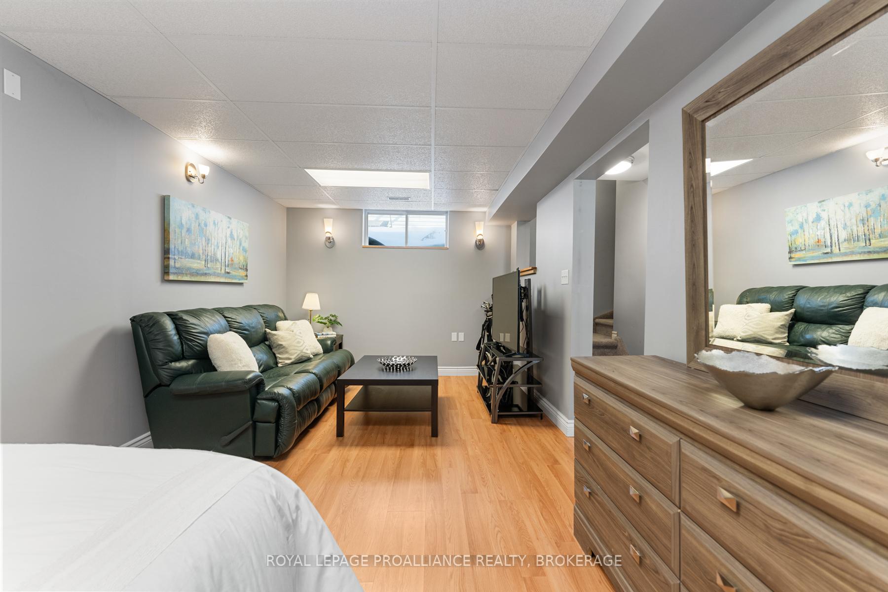 Photo 39 of 469 Freeman Crescent, Kingston, Kingston East (Incl Barret Crt) — HOMEH