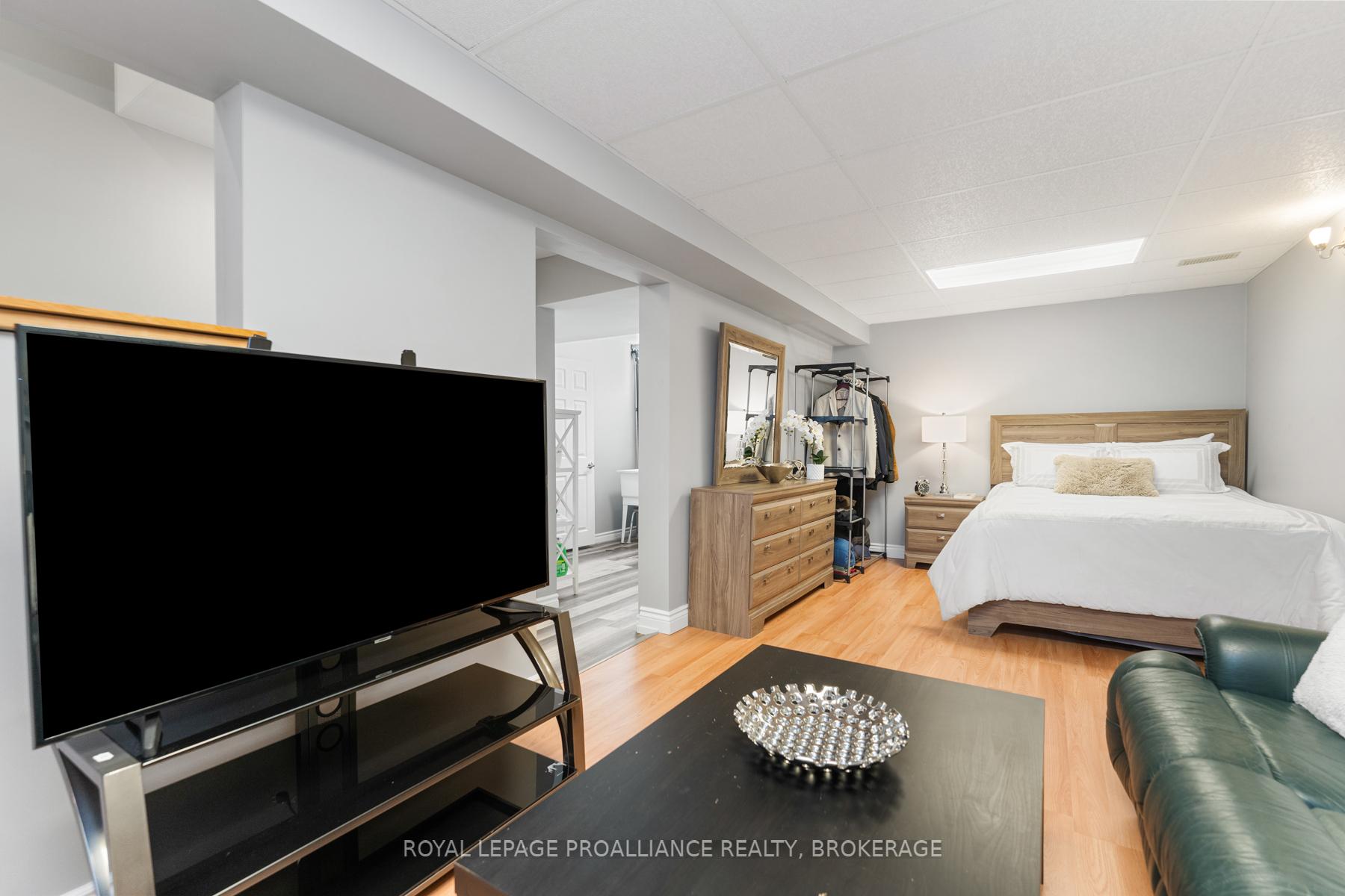 Photo 41 of 469 Freeman Crescent, Kingston, Kingston East (Incl Barret Crt) — HOMEH
