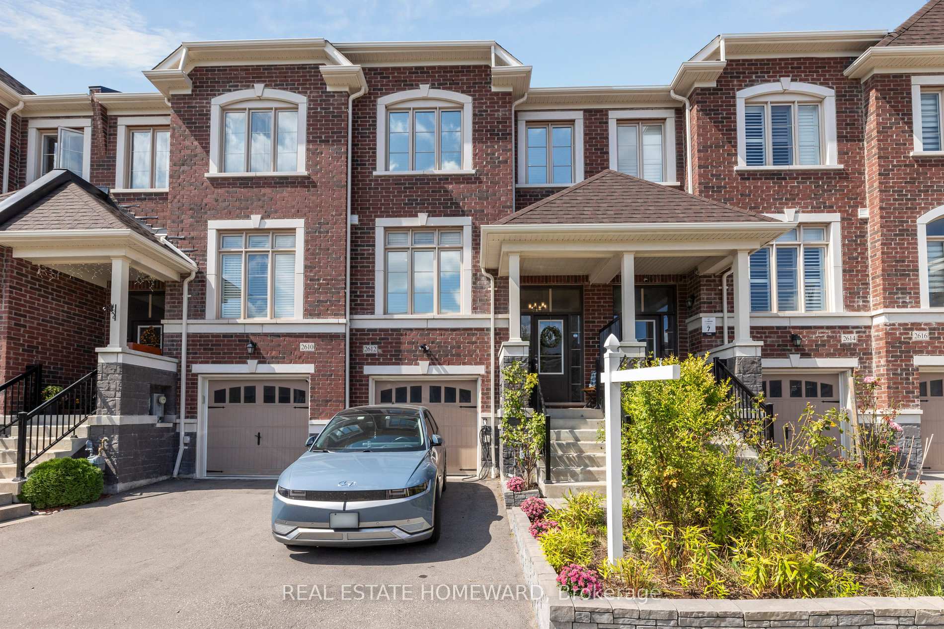 Photo 1 of 2612 Cerise Manor, Pickering, Rural Pickering — HOMEH