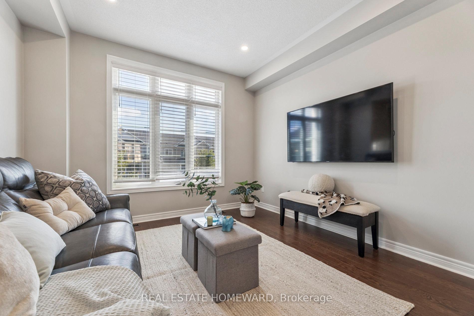 Photo 6 of 2612 Cerise Manor, Pickering, Rural Pickering — HOMEH