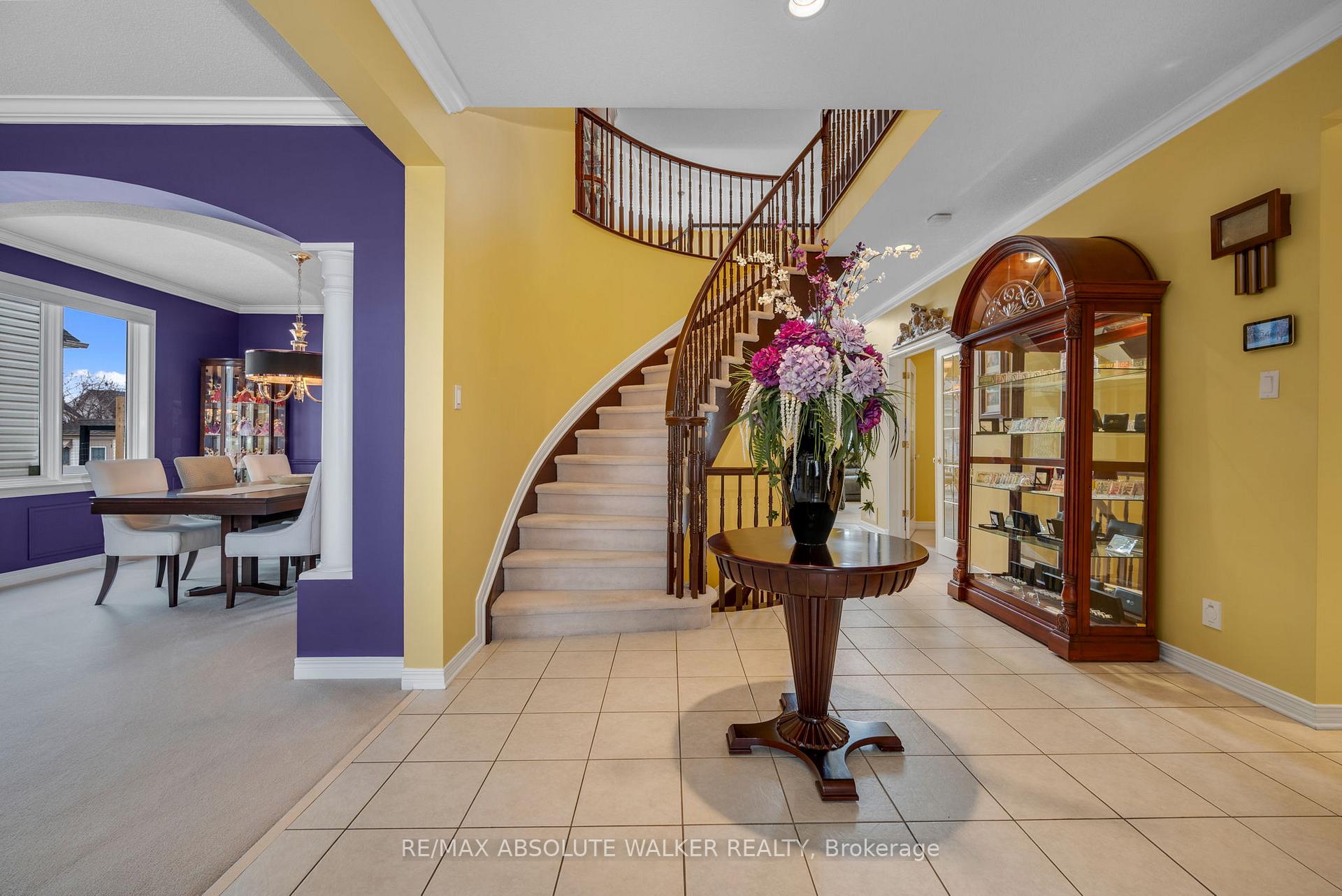 Photo 3 of 859 Martello Drive, Ottawa, Notting Hill/Summerside — HOMEH