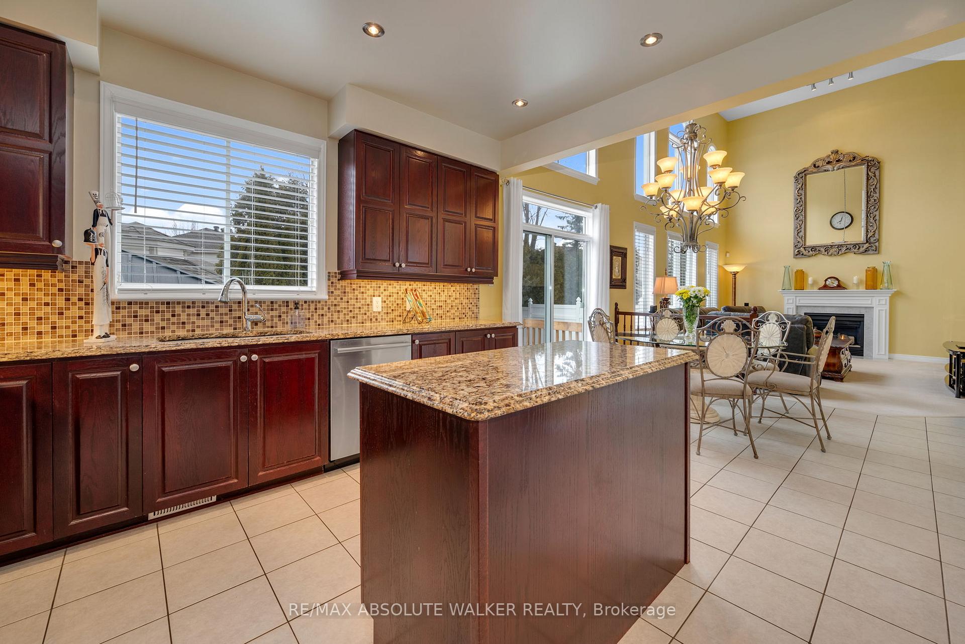 Photo 12 of 859 Martello Drive, Ottawa, Notting Hill/Summerside — HOMEH