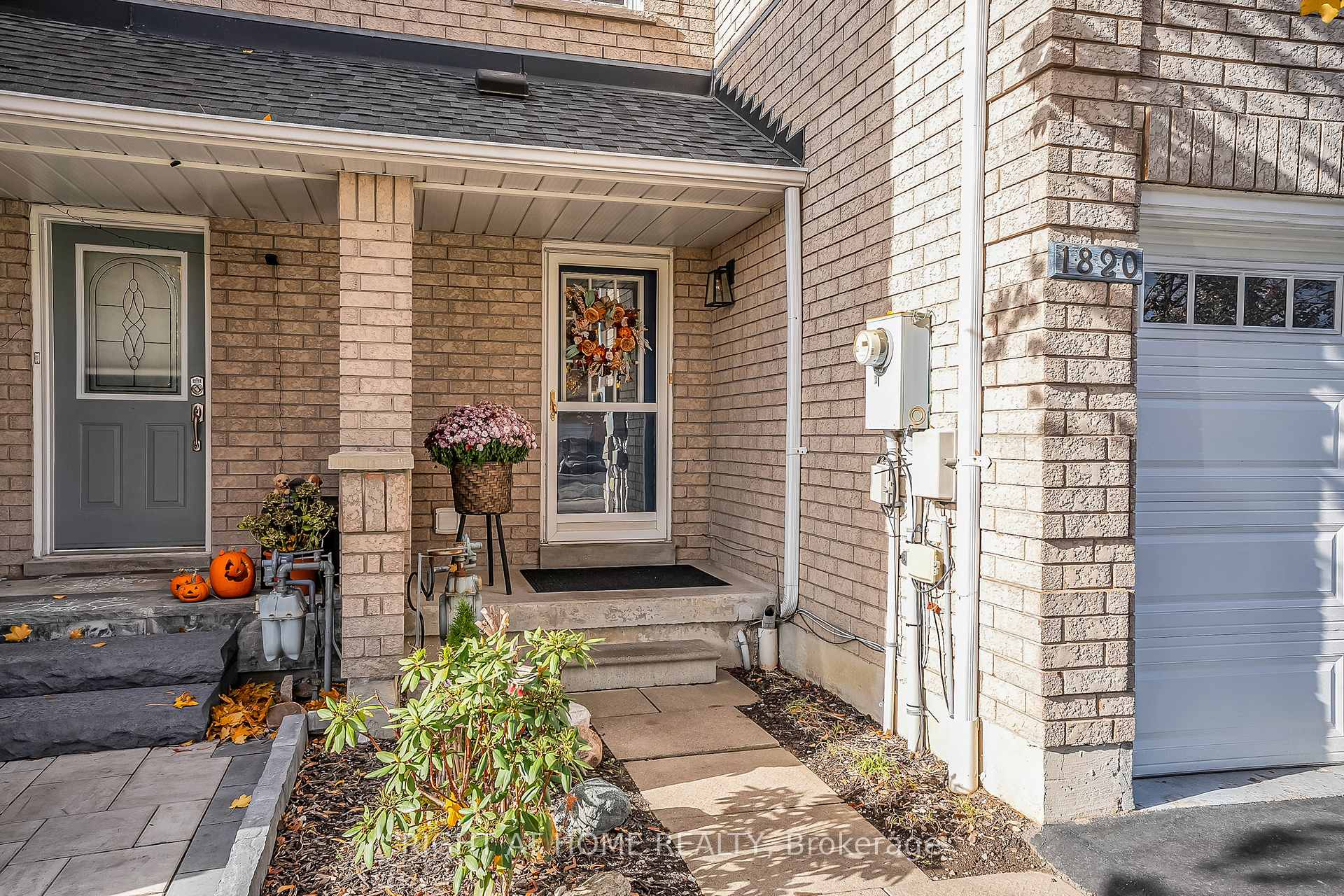 Photo 2 of 1820 Nordane Drive, Pickering, Highbush — HOMEH