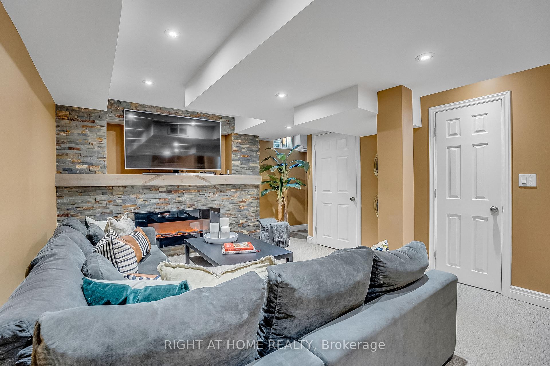 Photo 37 of 1820 Nordane Drive, Pickering, Highbush — HOMEH
