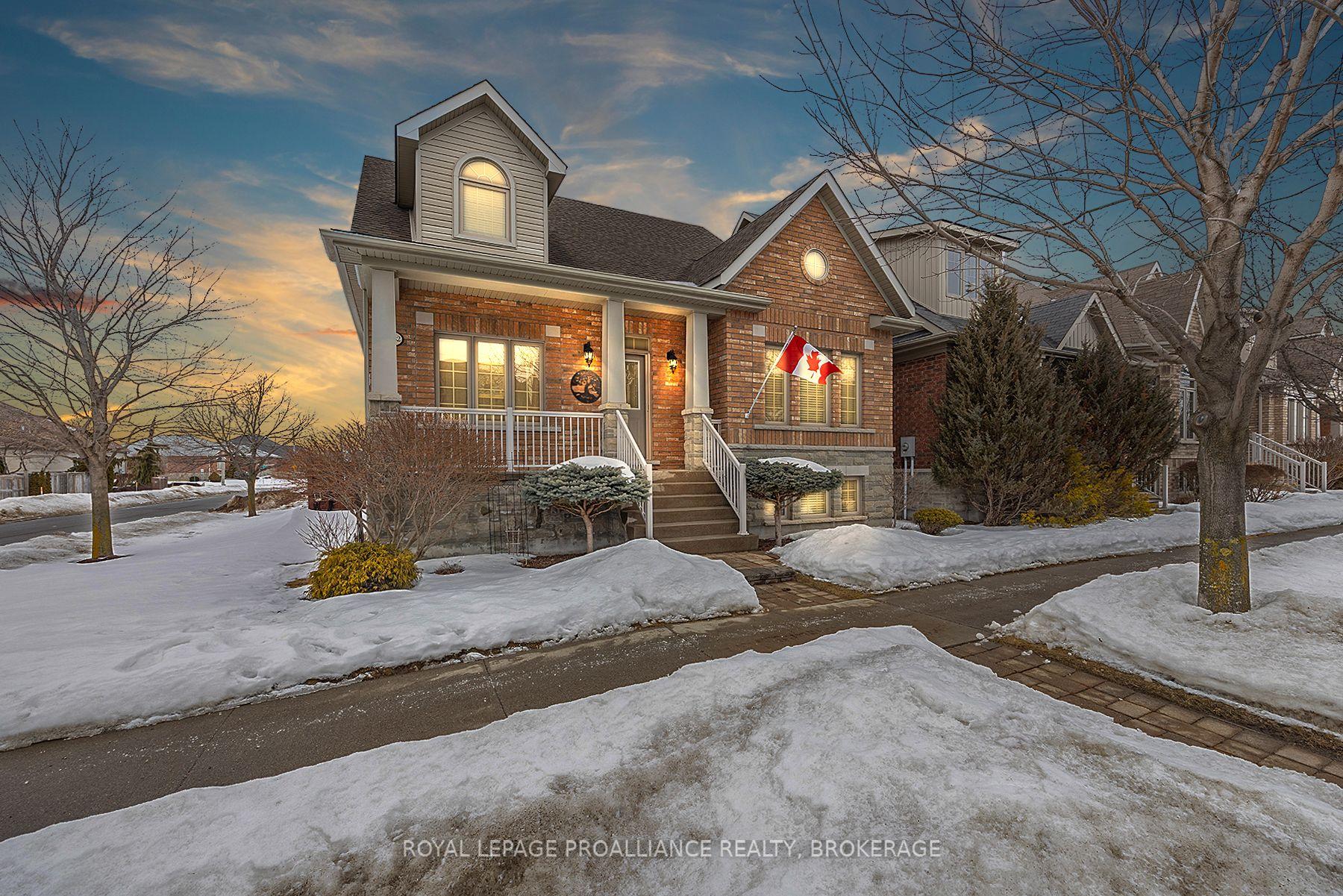 Photo 1 of 1182 Crossfield Avenue, Kingston, City Northwest — HOMEH