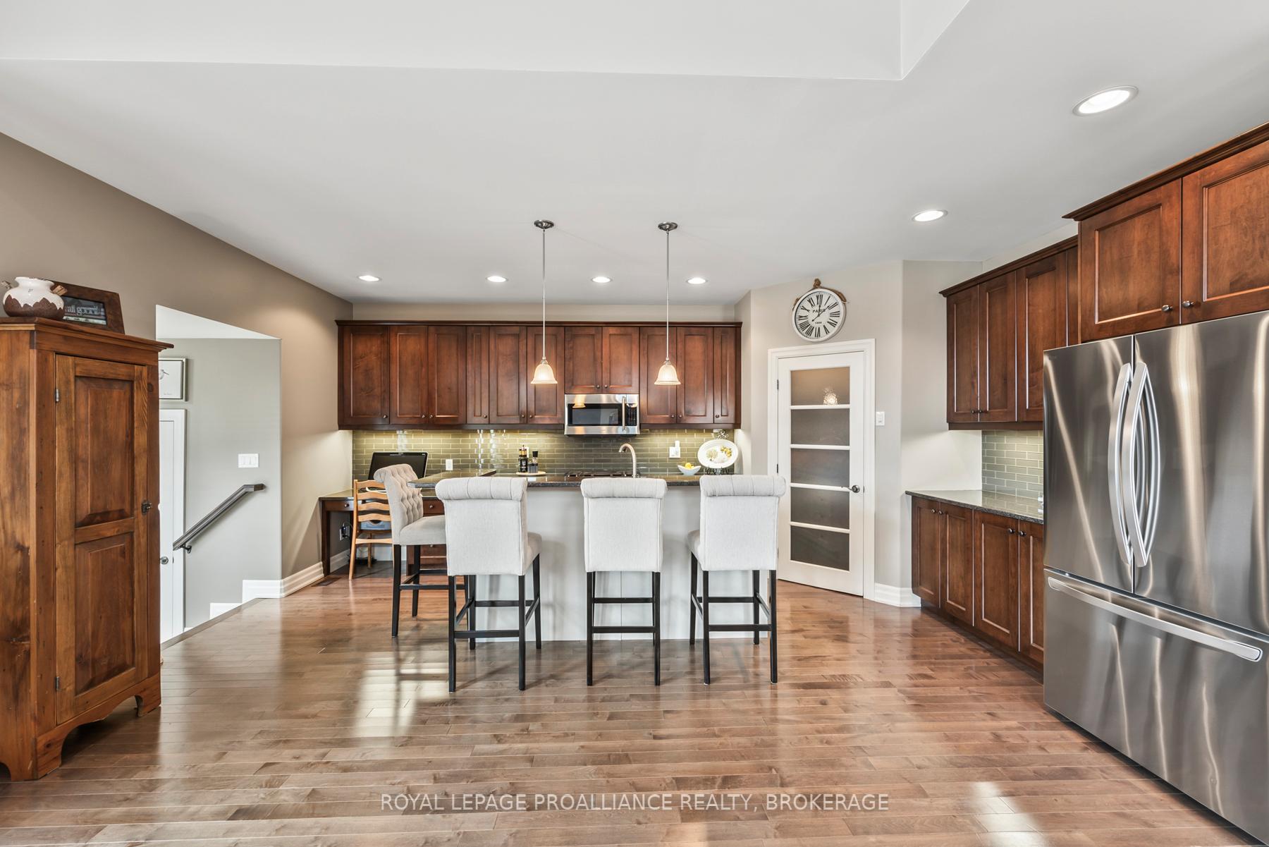Photo 9 of 1182 Crossfield Avenue, Kingston, City Northwest — HOMEH