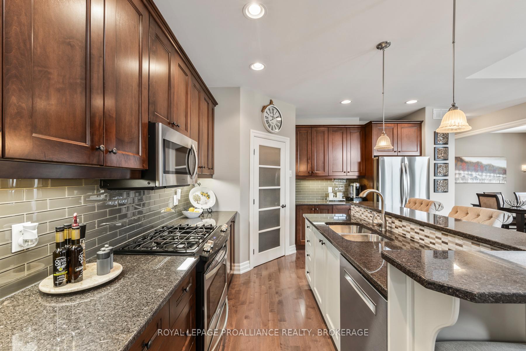 Photo 12 of 1182 Crossfield Avenue, Kingston, City Northwest — HOMEH