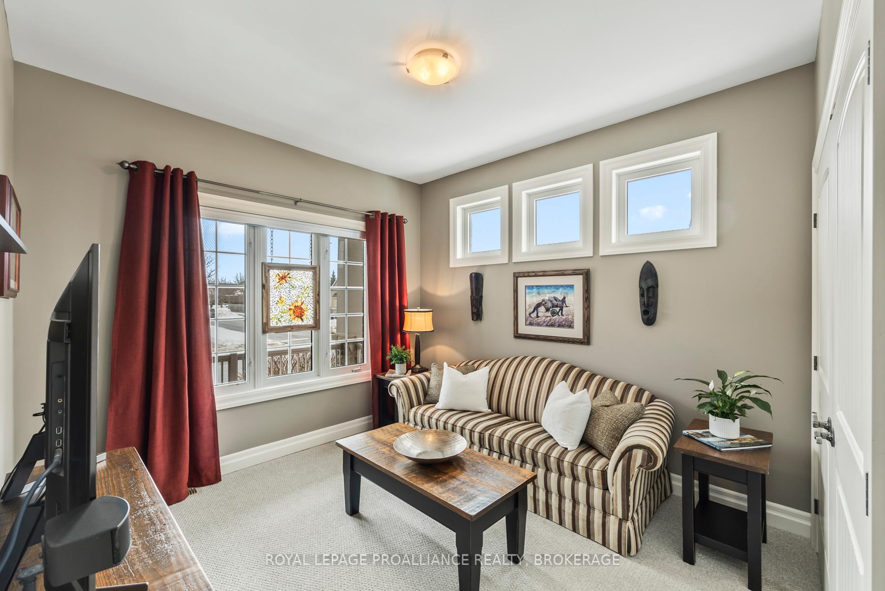 Photo 23 of 1182 Crossfield Avenue, Kingston, City Northwest — HOMEH