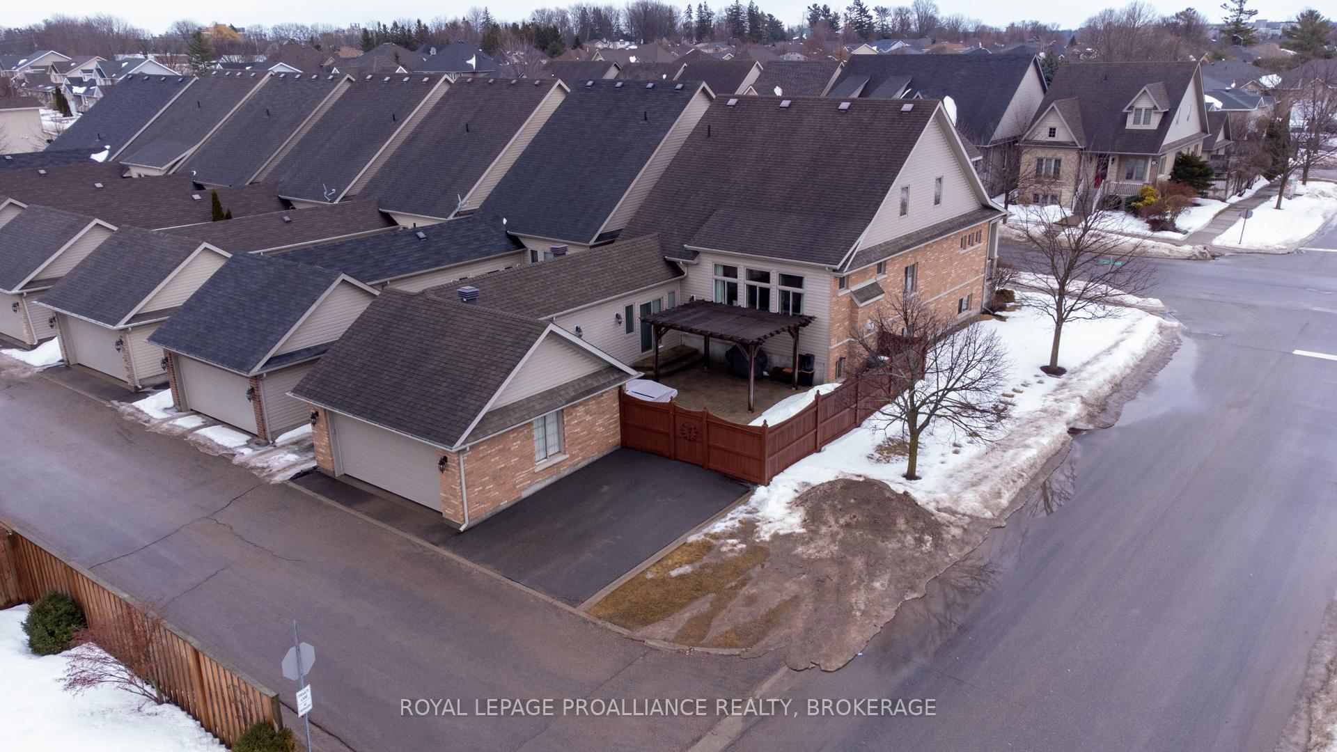 Photo 45 of 1182 Crossfield Avenue, Kingston, City Northwest — HOMEH