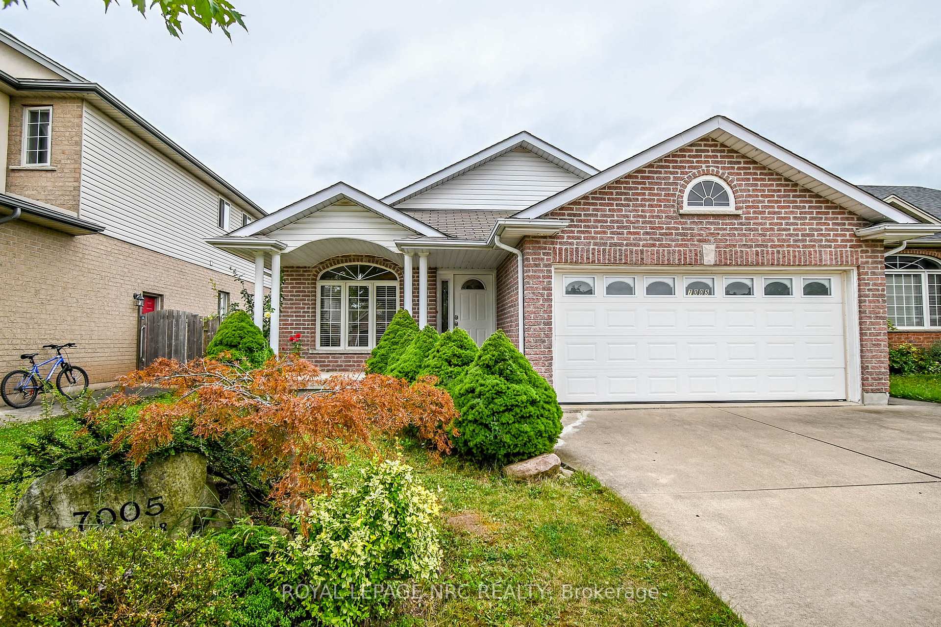Front of 7005 Kelly Drive