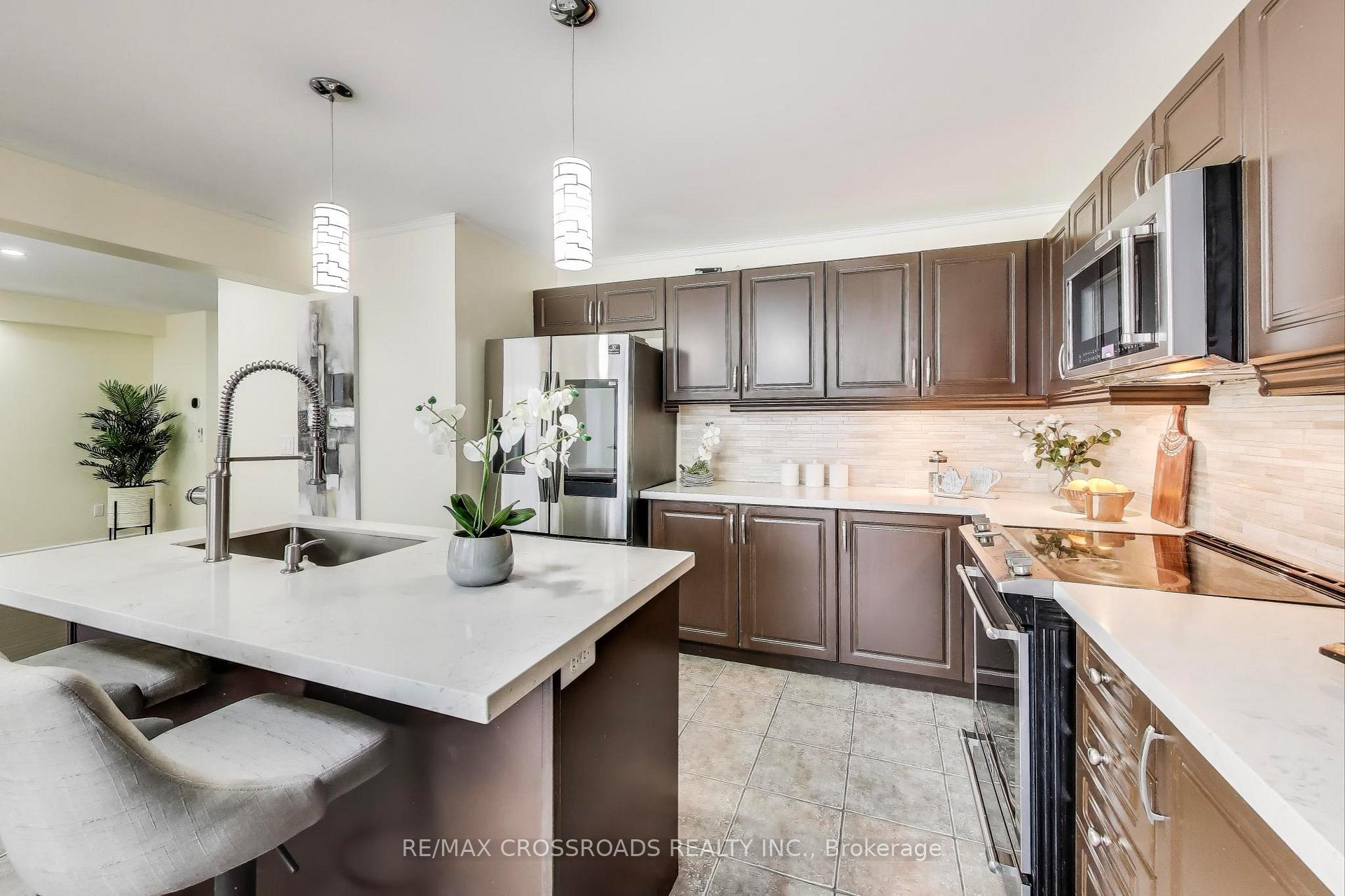 Photo 6 of 1104 Beneford Road, Oshawa, Eastdale — HOMEH