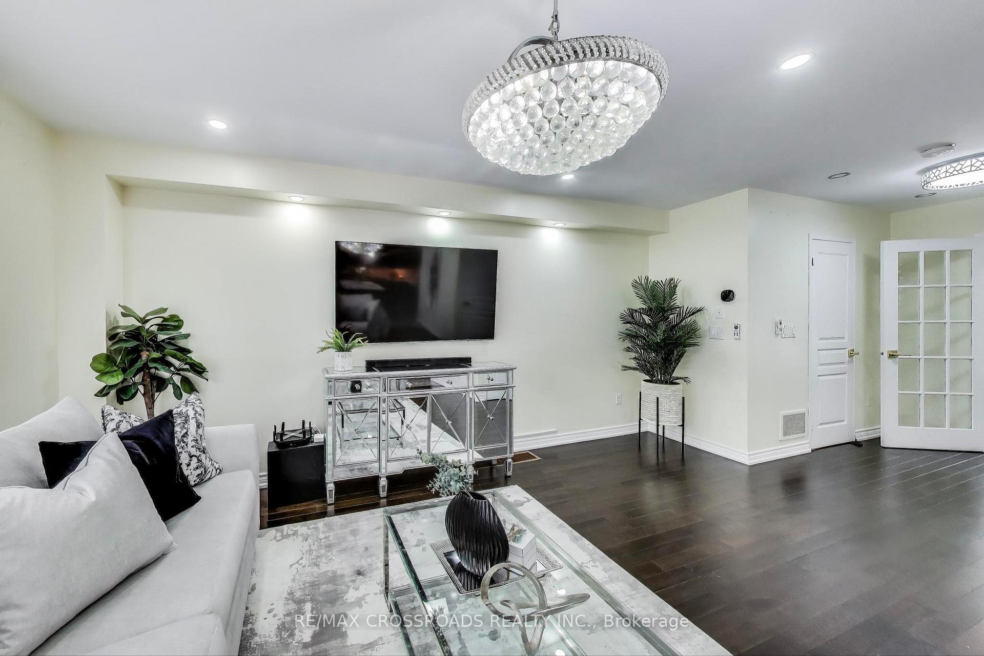 Photo 7 of 1104 Beneford Road, Oshawa, Eastdale — HOMEH
