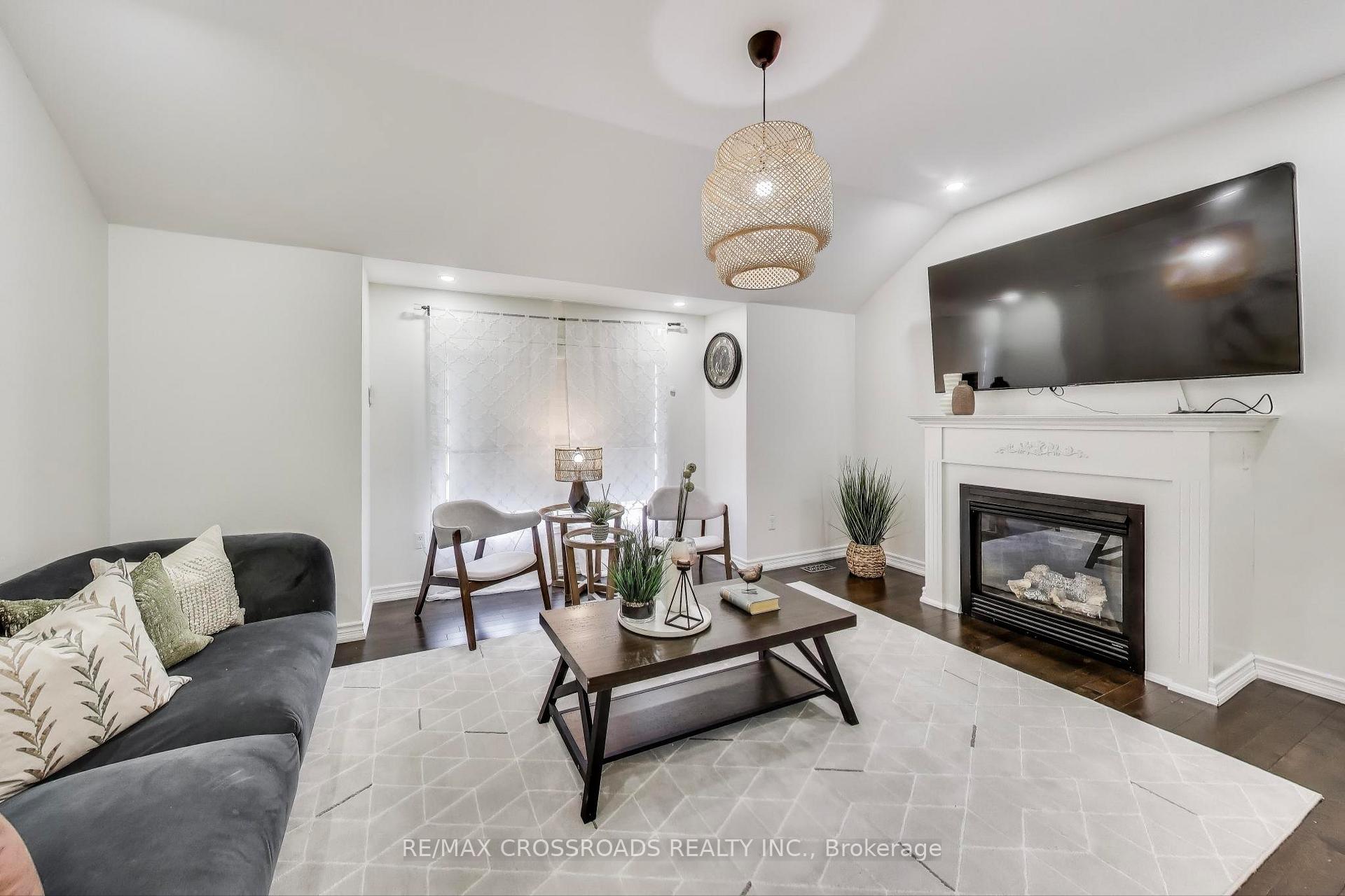 Photo 10 of 1104 Beneford Road, Oshawa, Eastdale — HOMEH