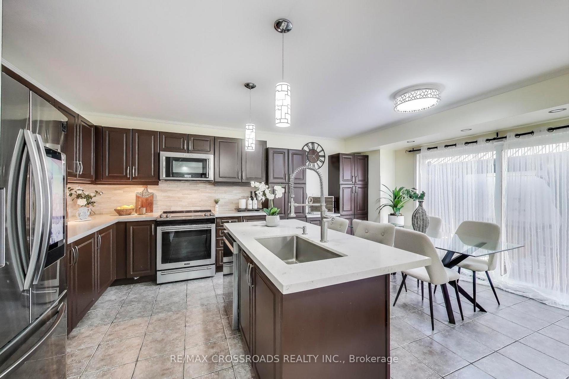 Photo 11 of 1104 Beneford Road, Oshawa, Eastdale — HOMEH