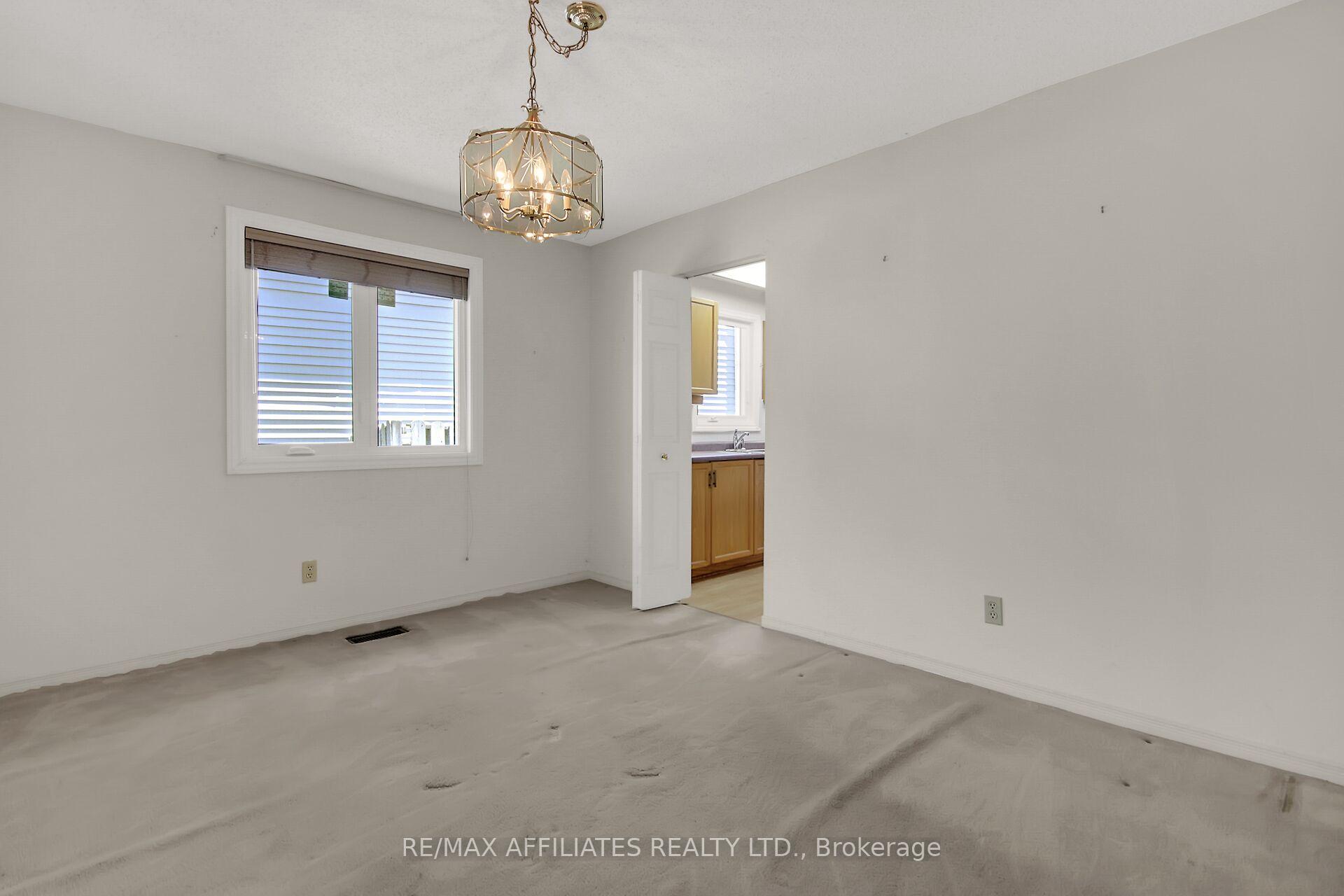 Photo 10 of 1380 Norview Crescent, Ottawa, Fallingbrook/Ridgemount — HOMEH