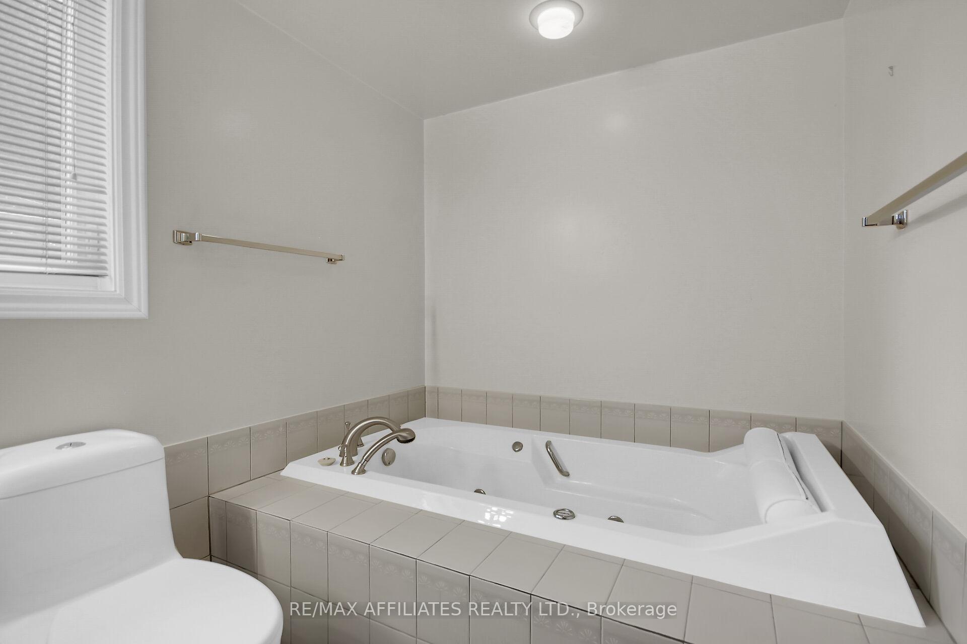 Photo 22 of 1380 Norview Crescent, Ottawa, Fallingbrook/Ridgemount — HOMEH