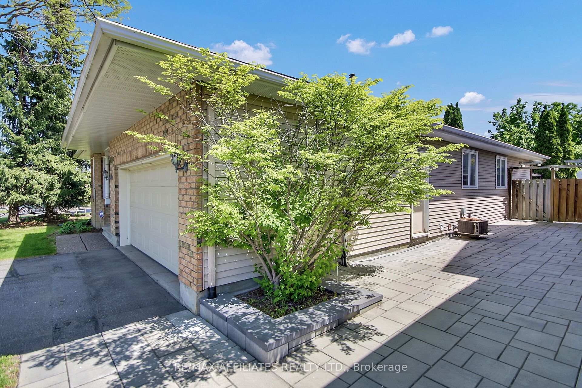 Photo 35 of 1380 Norview Crescent, Ottawa, Fallingbrook/Ridgemount — HOMEH