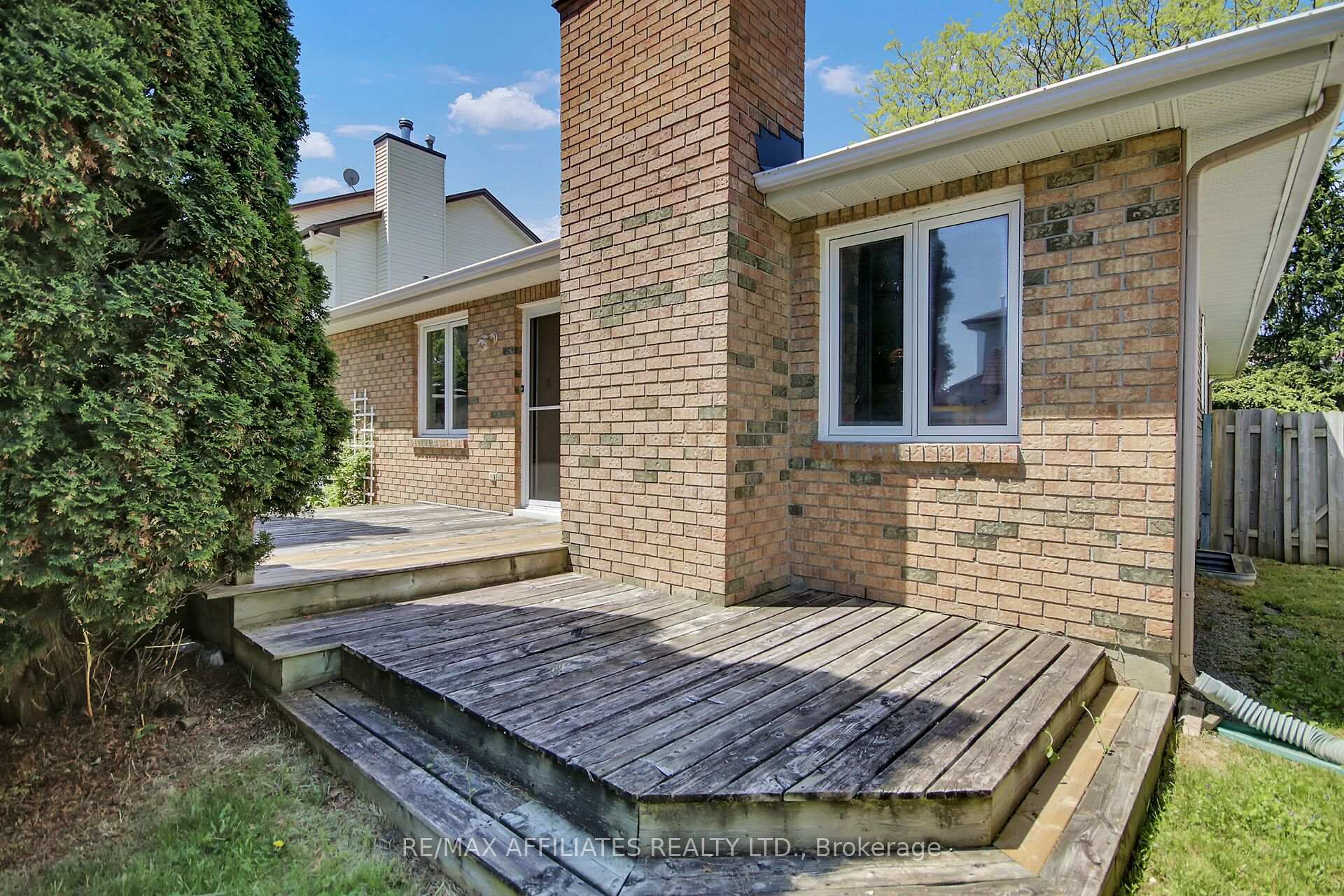 Photo 36 of 1380 Norview Crescent, Ottawa, Fallingbrook/Ridgemount — HOMEH
