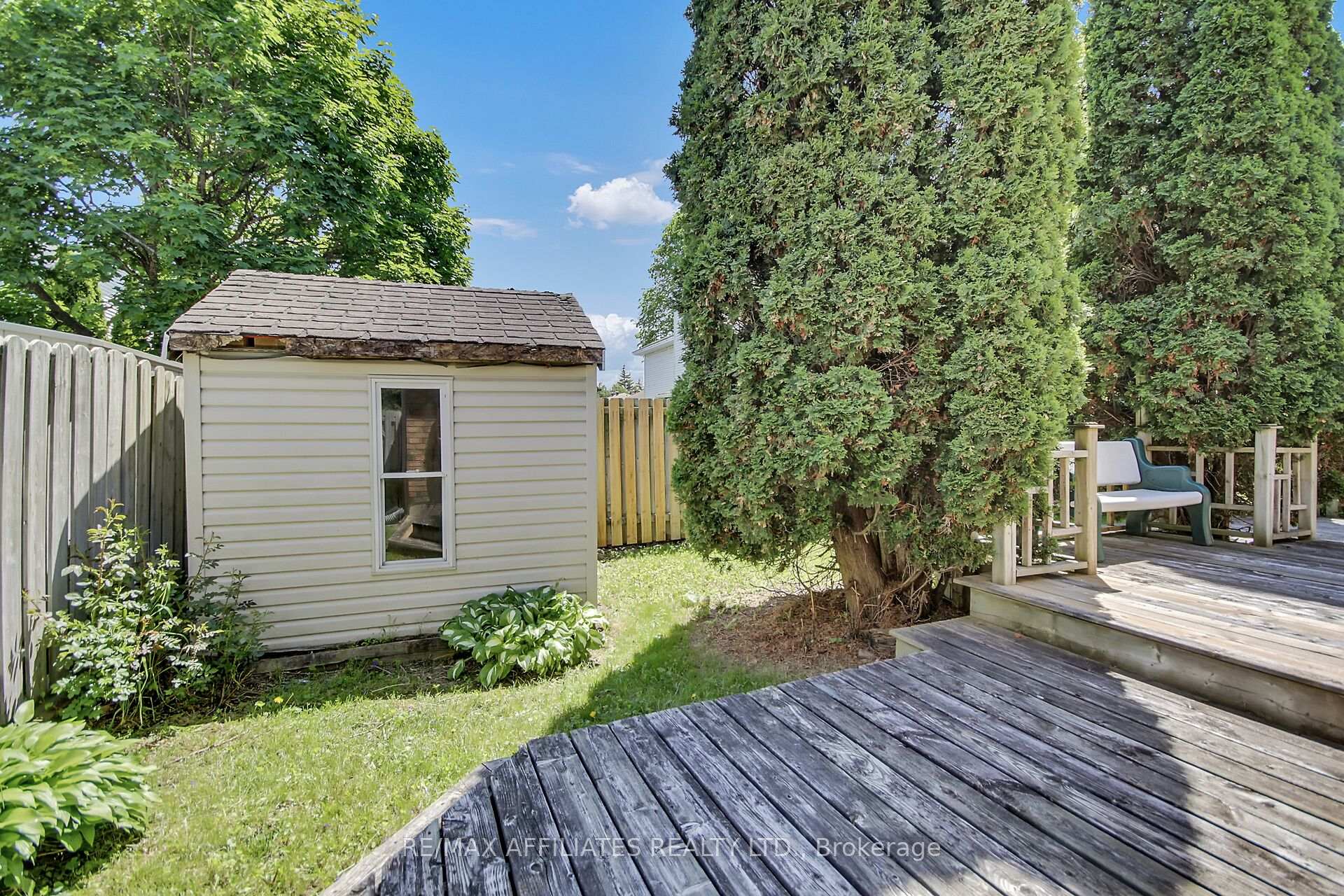 Photo 38 of 1380 Norview Crescent, Ottawa, Fallingbrook/Ridgemount — HOMEH