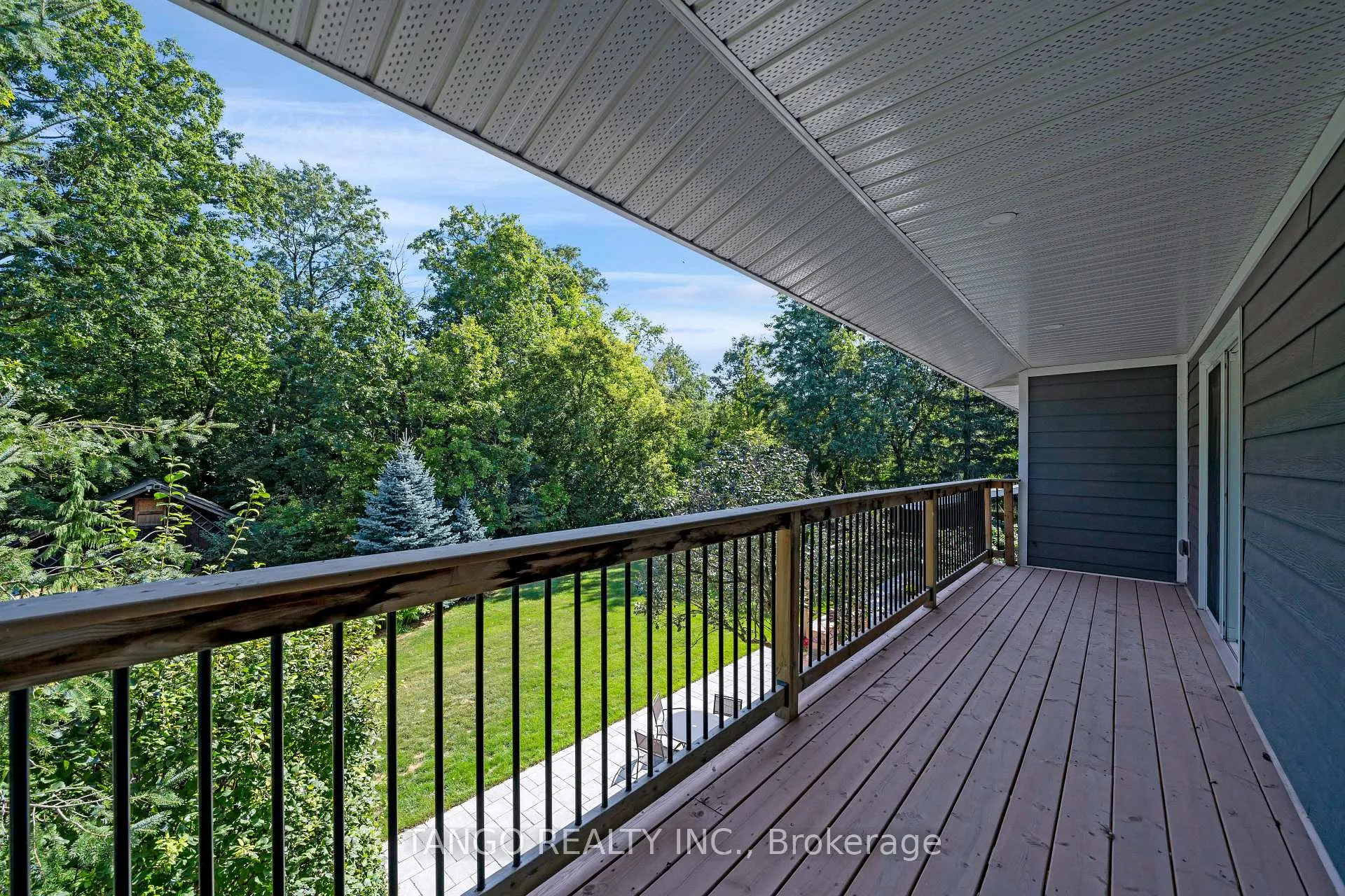 Photo 20 of 6739 Fifth Line S, Milton, Derry Green — HOMEH
