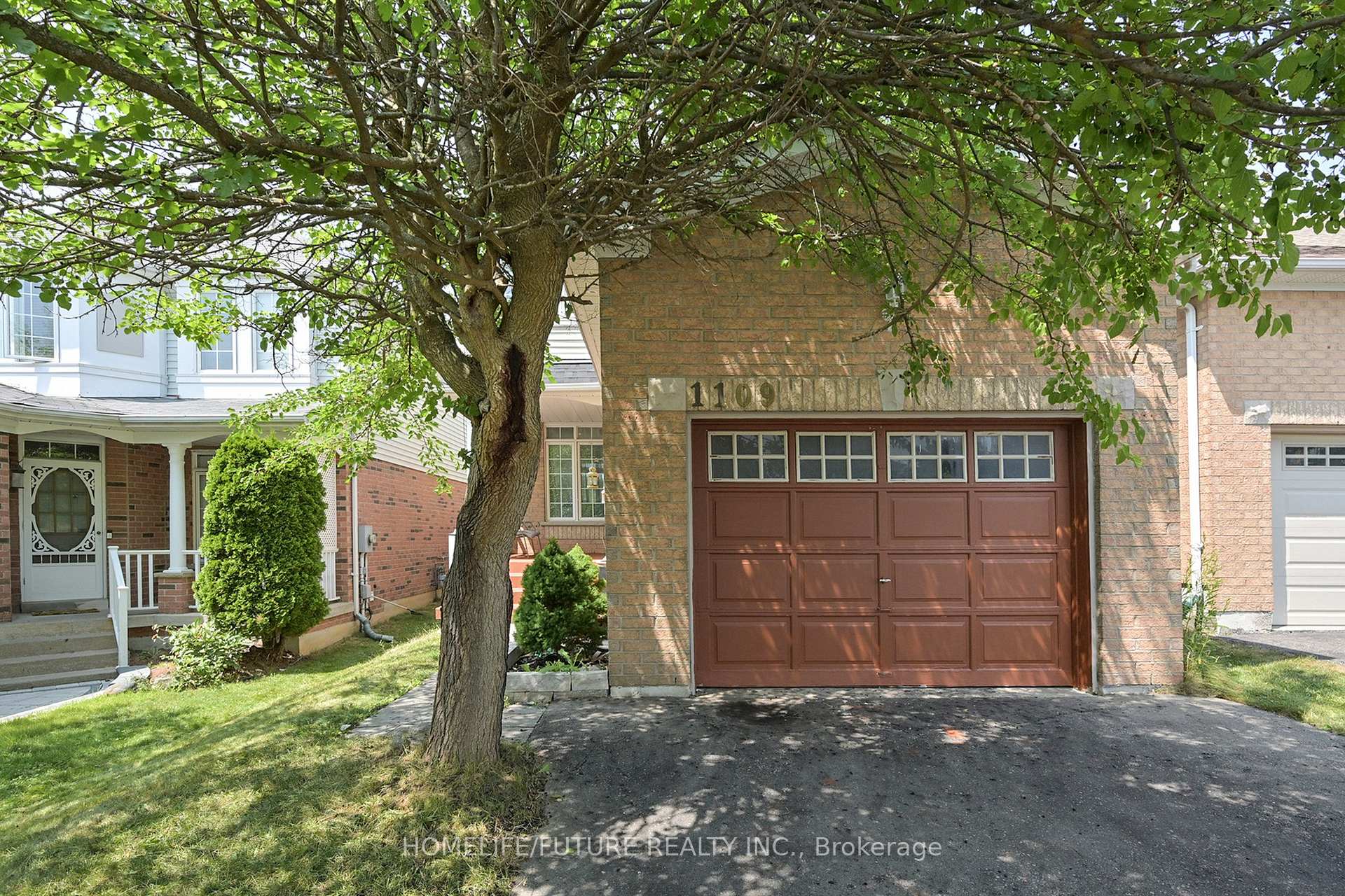 Photo 21 of 1109 Timberland Crescent, Oshawa, Pinecrest — HOMEH
