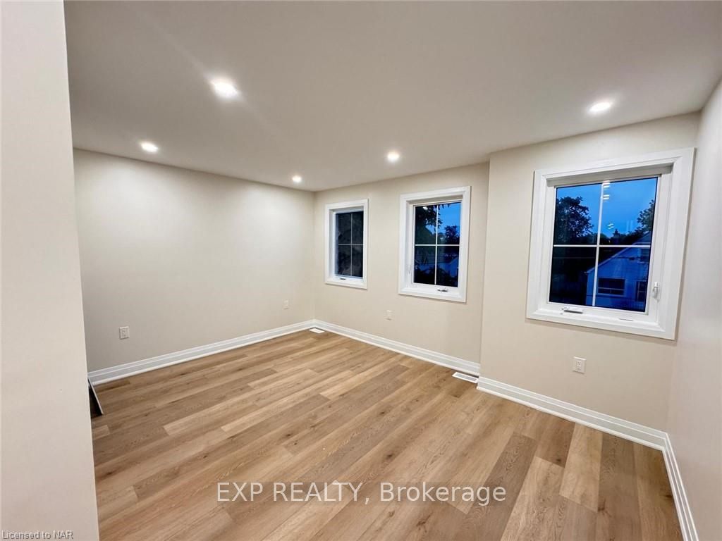 Photo 10 of 4091 Acheson Avenue, Niagara Falls, Downtown — HOMEH