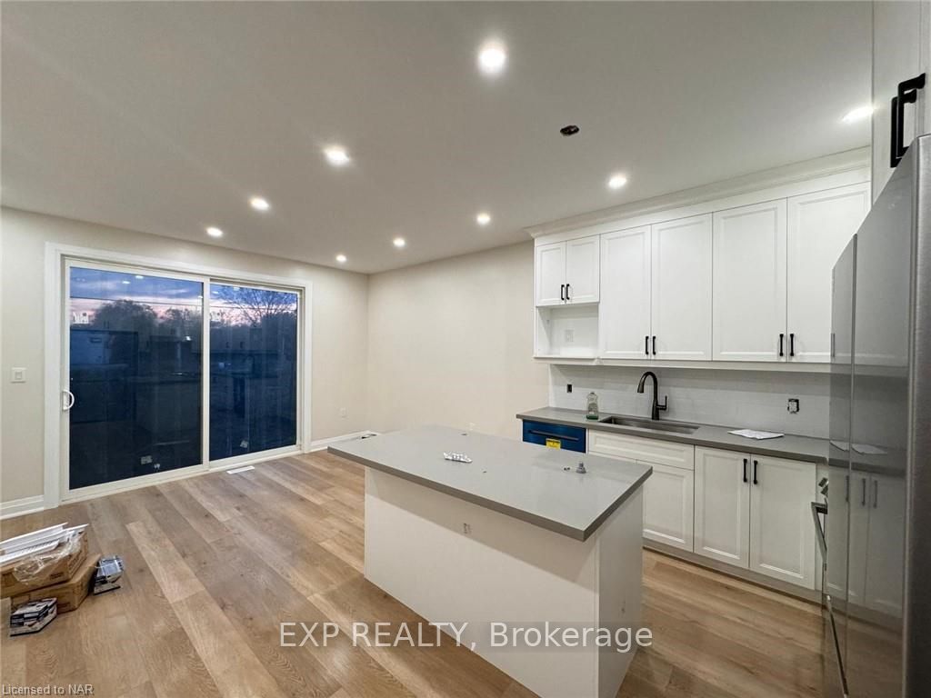 Photo 1 of 4091 Acheson Avenue, Niagara Falls, Downtown — HOMEH