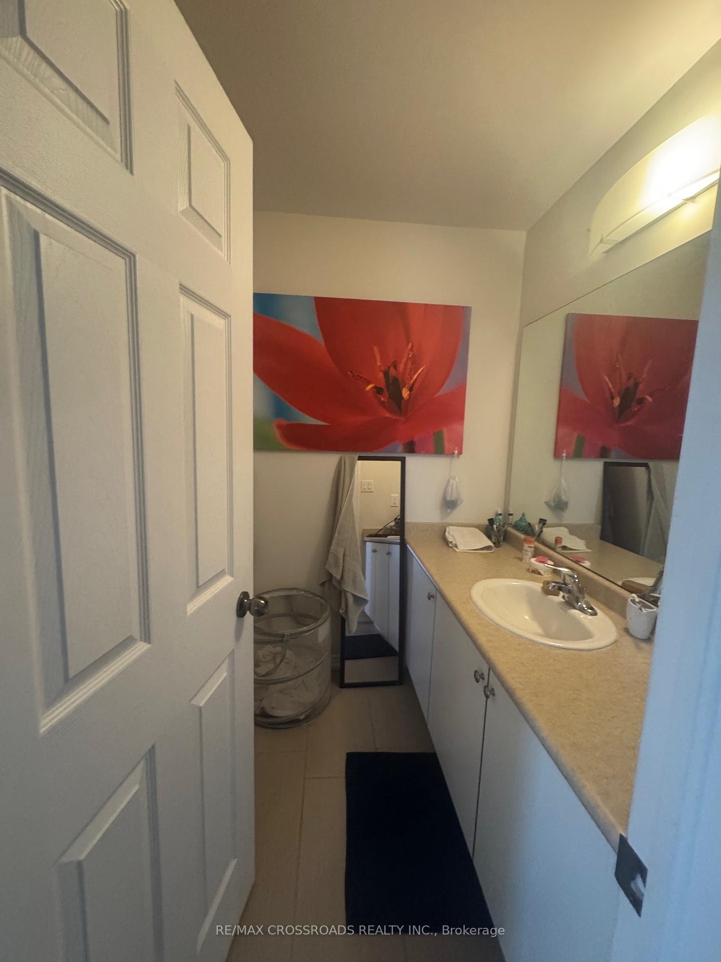 Photo 32 of 7699 Buckeye Crescent, Niagara Falls, Brown — HOMEH