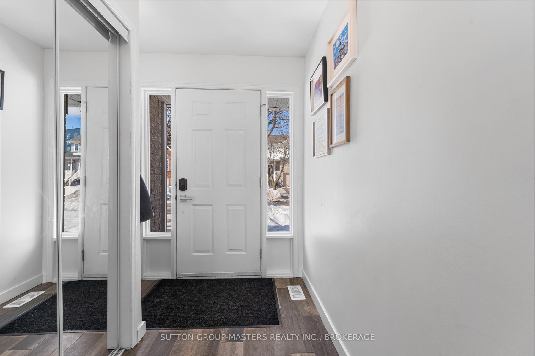 Photo 3 of 523 Freeman Crescent, Kingston, Kingston East (Incl Barret Crt) — HOMEH