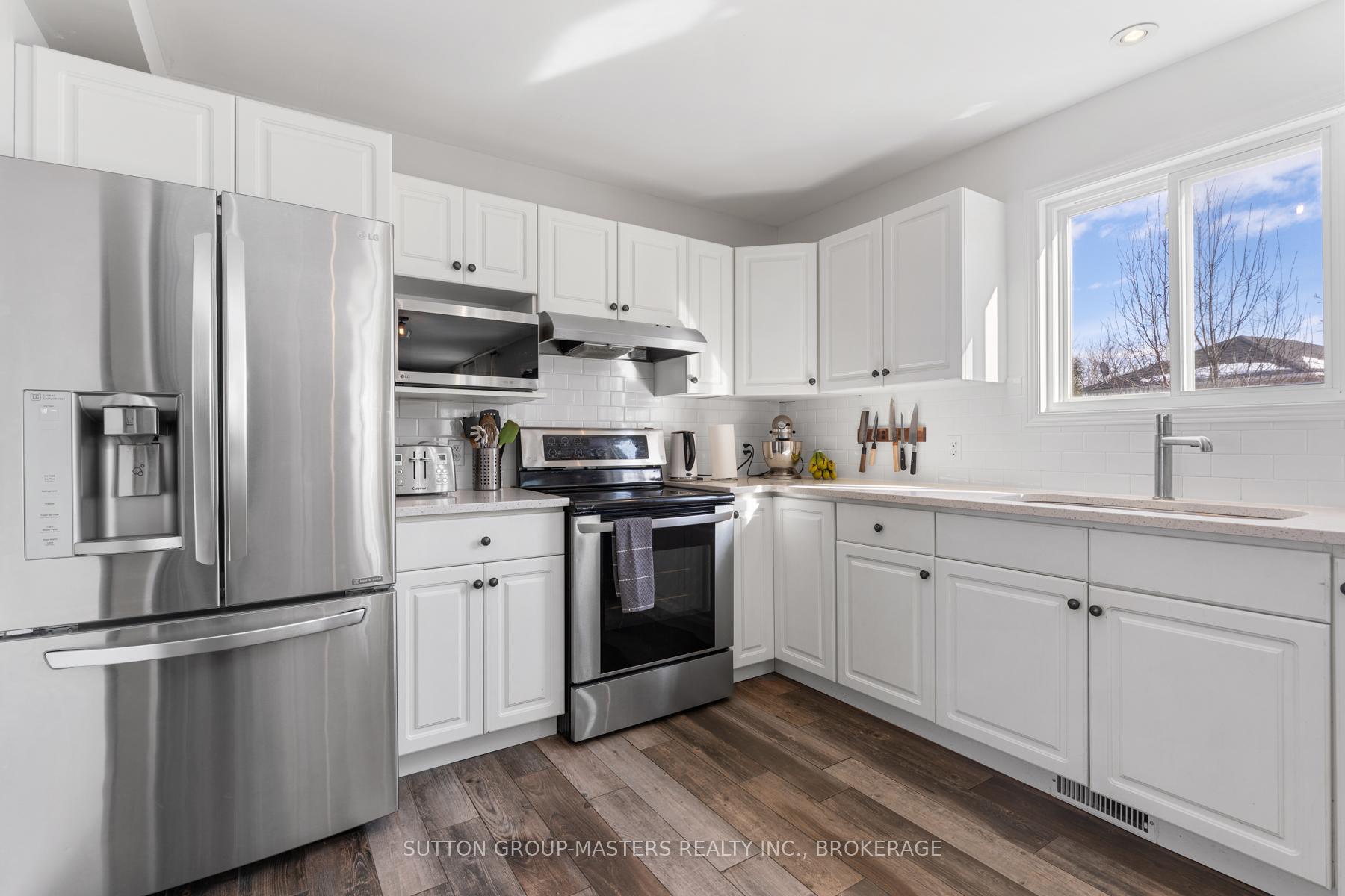 Photo 11 of 523 Freeman Crescent, Kingston, Kingston East (Incl Barret Crt) — HOMEH