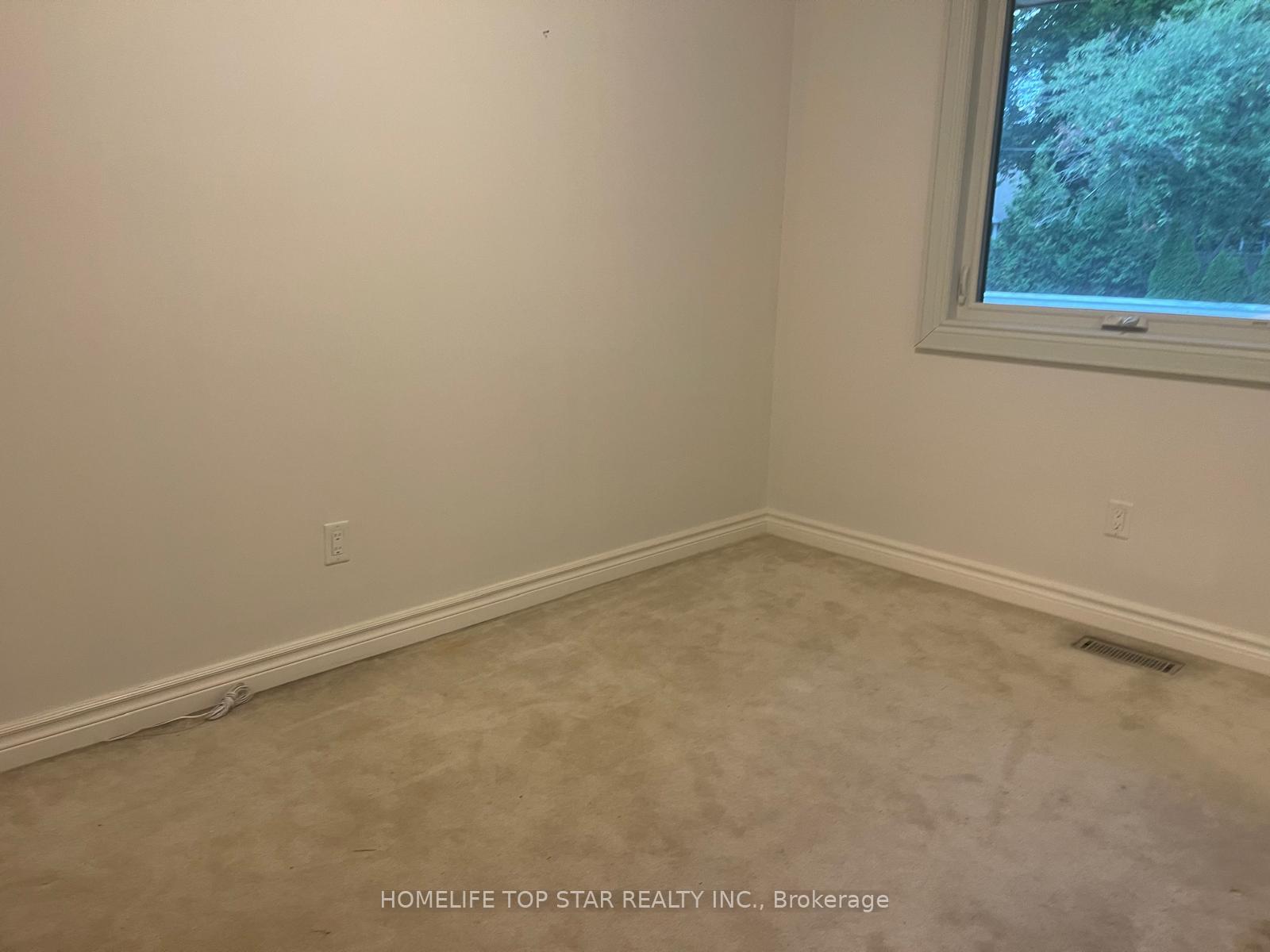 Photo 3 of 336 Conlin Road E, Oshawa, Kedron — HOMEH