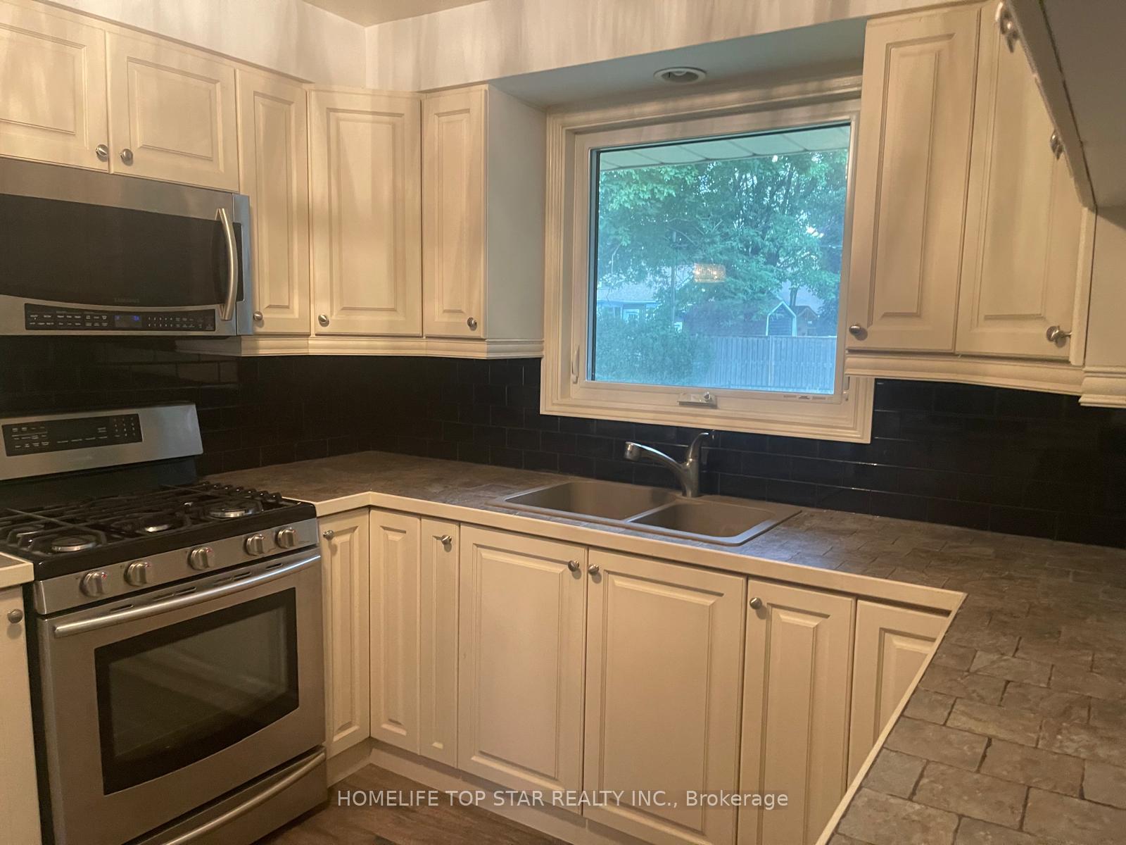 Photo 12 of 336 Conlin Road E, Oshawa, Kedron — HOMEH