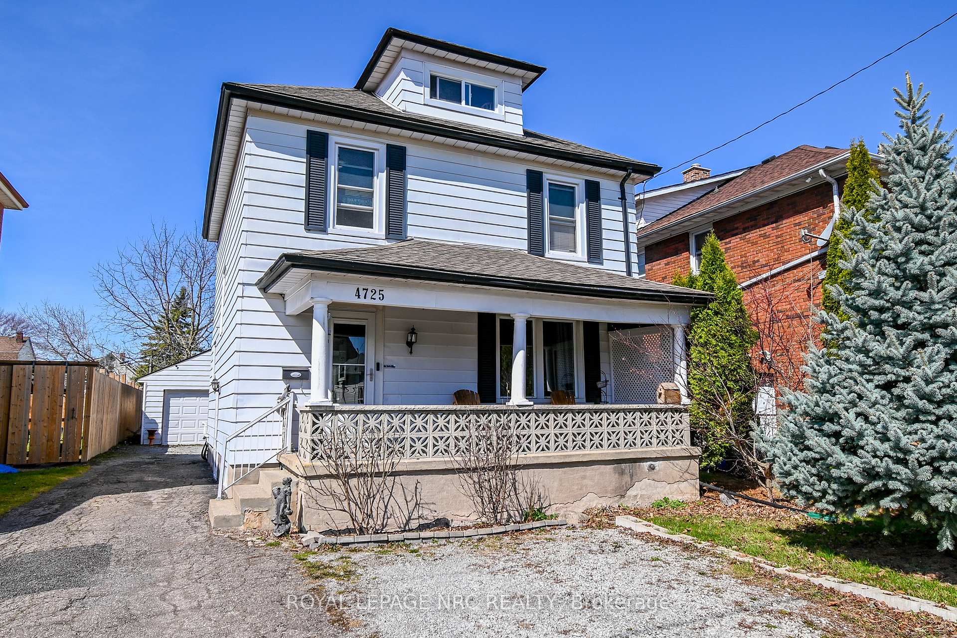 Front of 4725 Third Avenue