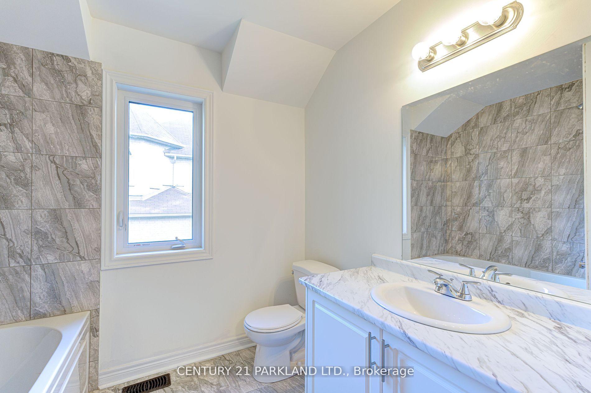 Photo 10 of Unit POTL #1, 1741 Fairport Road, Pickering, Dunbarton — HOMEH