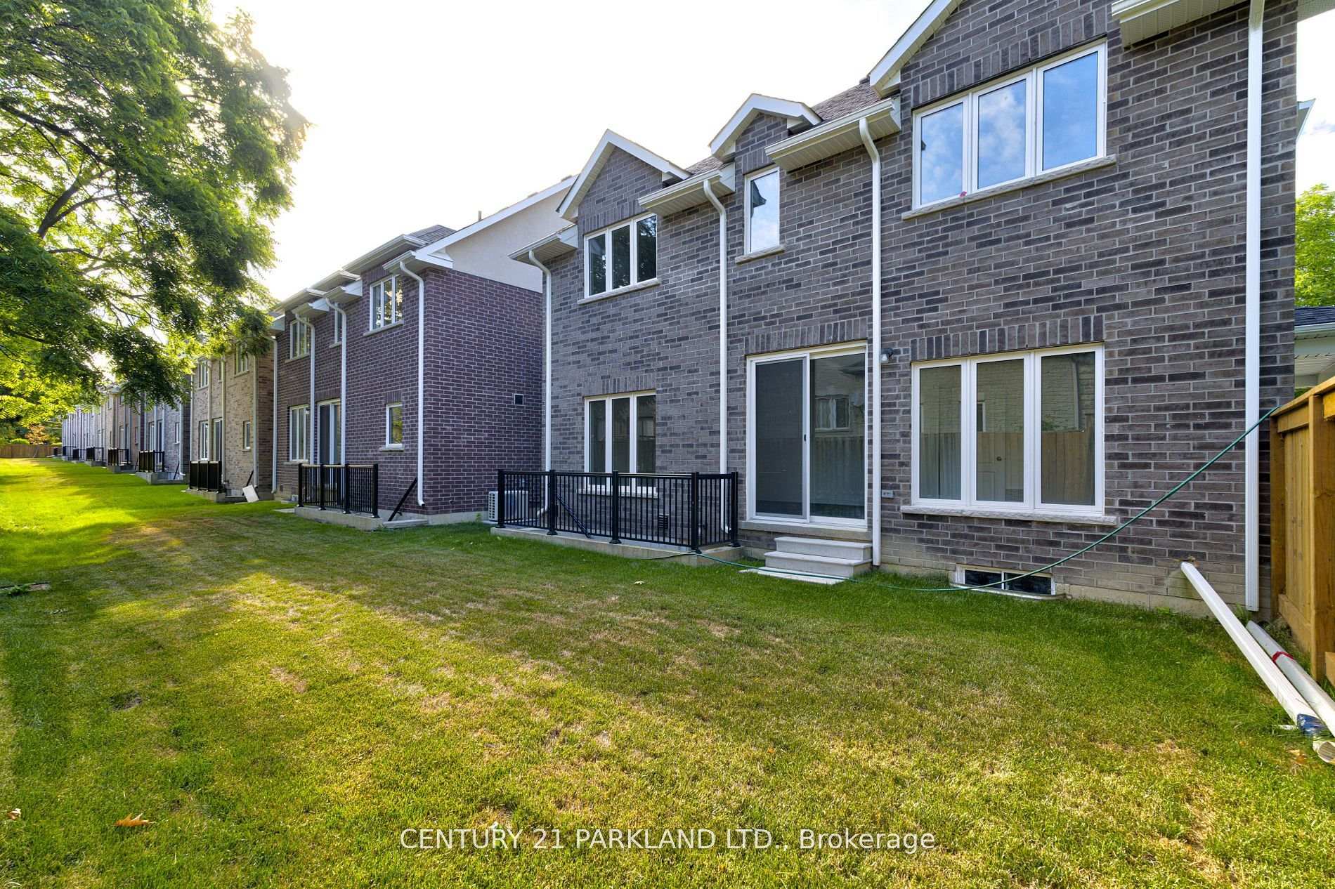Photo 12 of Unit POTL #1, 1741 Fairport Road, Pickering, Dunbarton — HOMEH