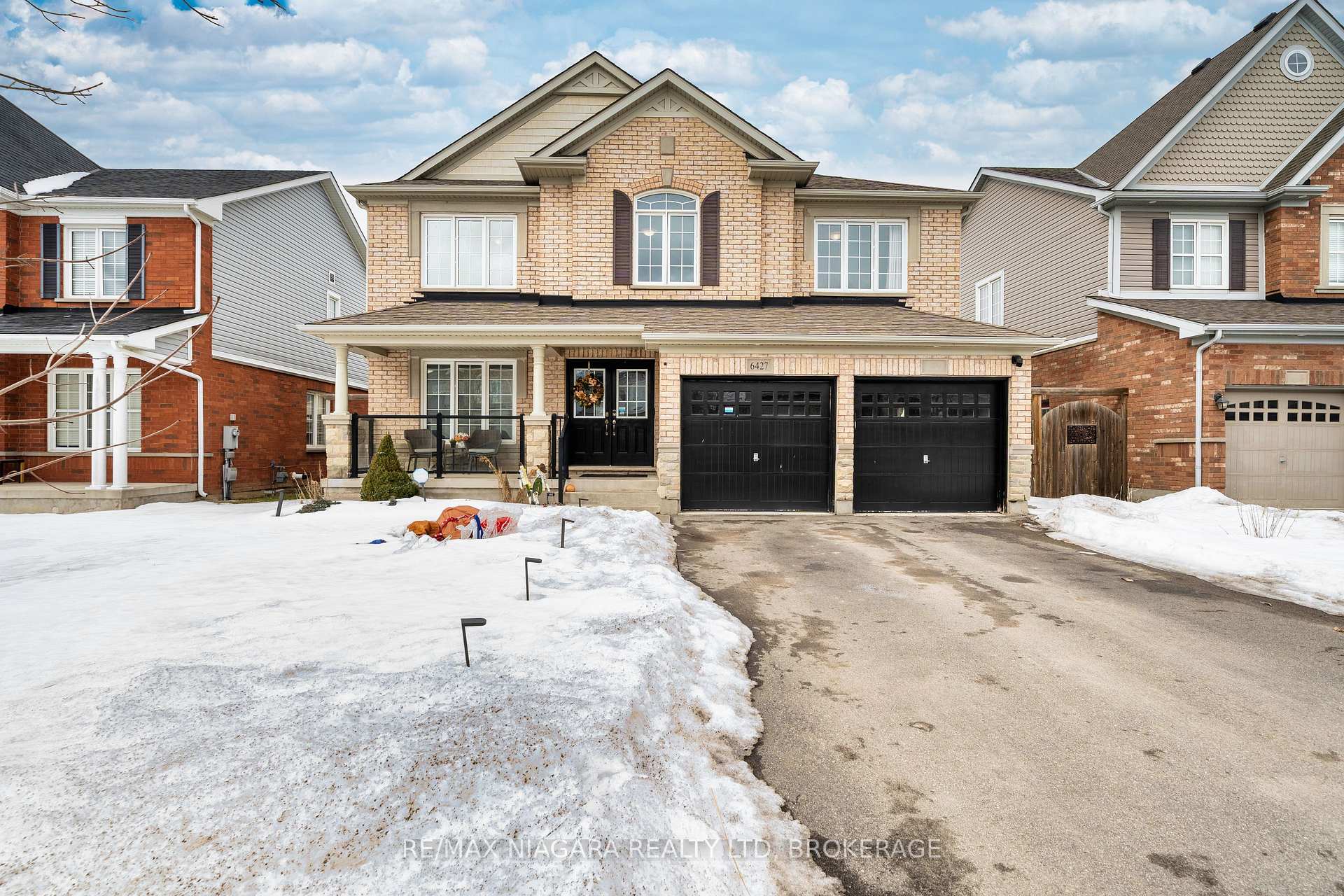 Photo 1 of 6427 Dilalla Crescent, Niagara Falls, Forestview — HOMEH