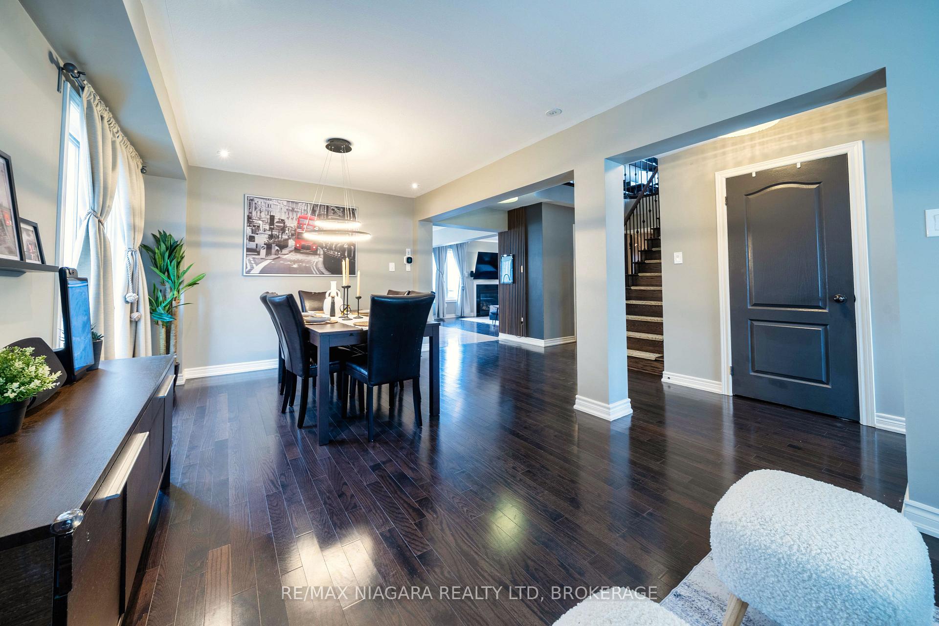 Photo 8 of 6427 Dilalla Crescent, Niagara Falls, Forestview — HOMEH