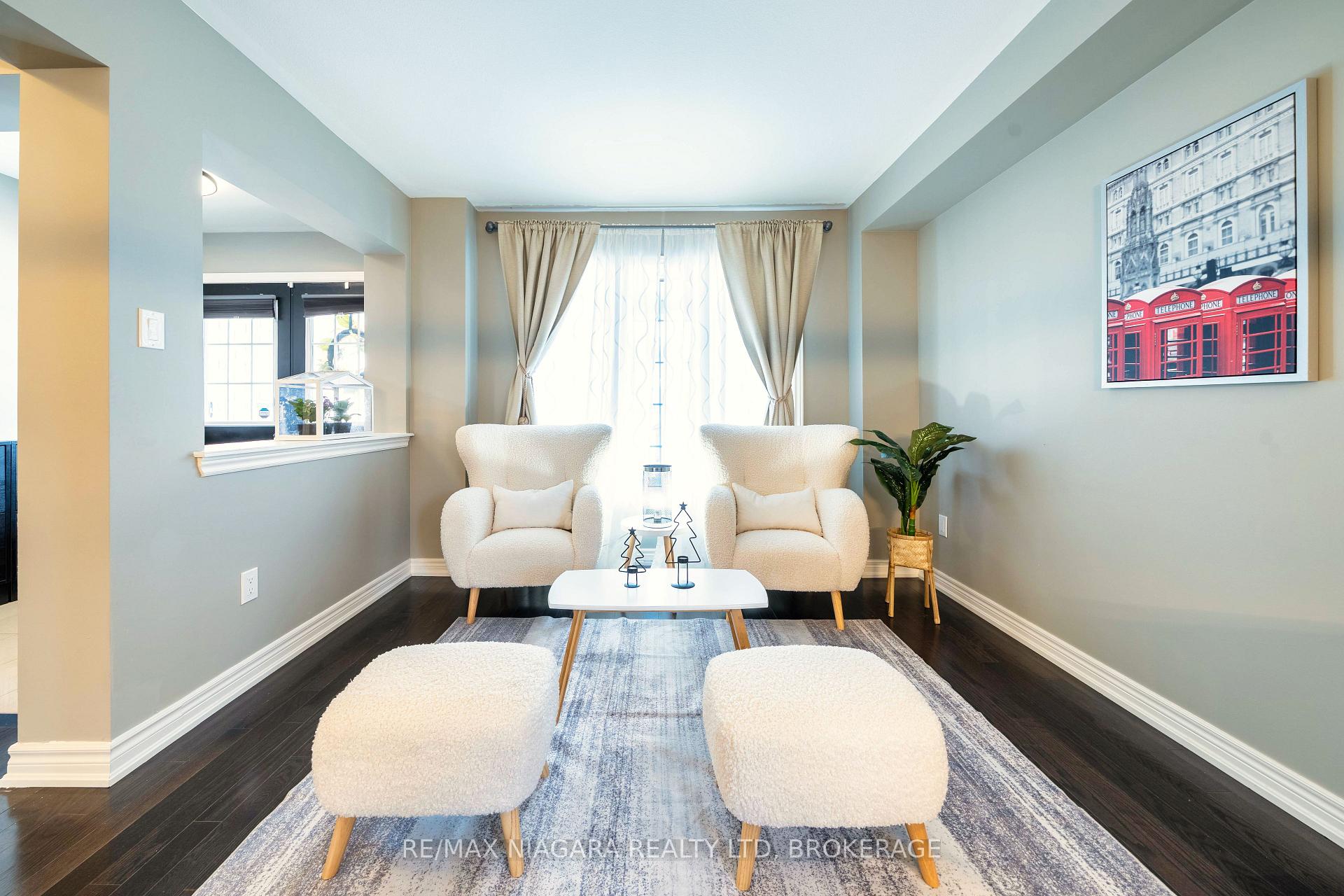 Photo 11 of 6427 Dilalla Crescent, Niagara Falls, Forestview — HOMEH