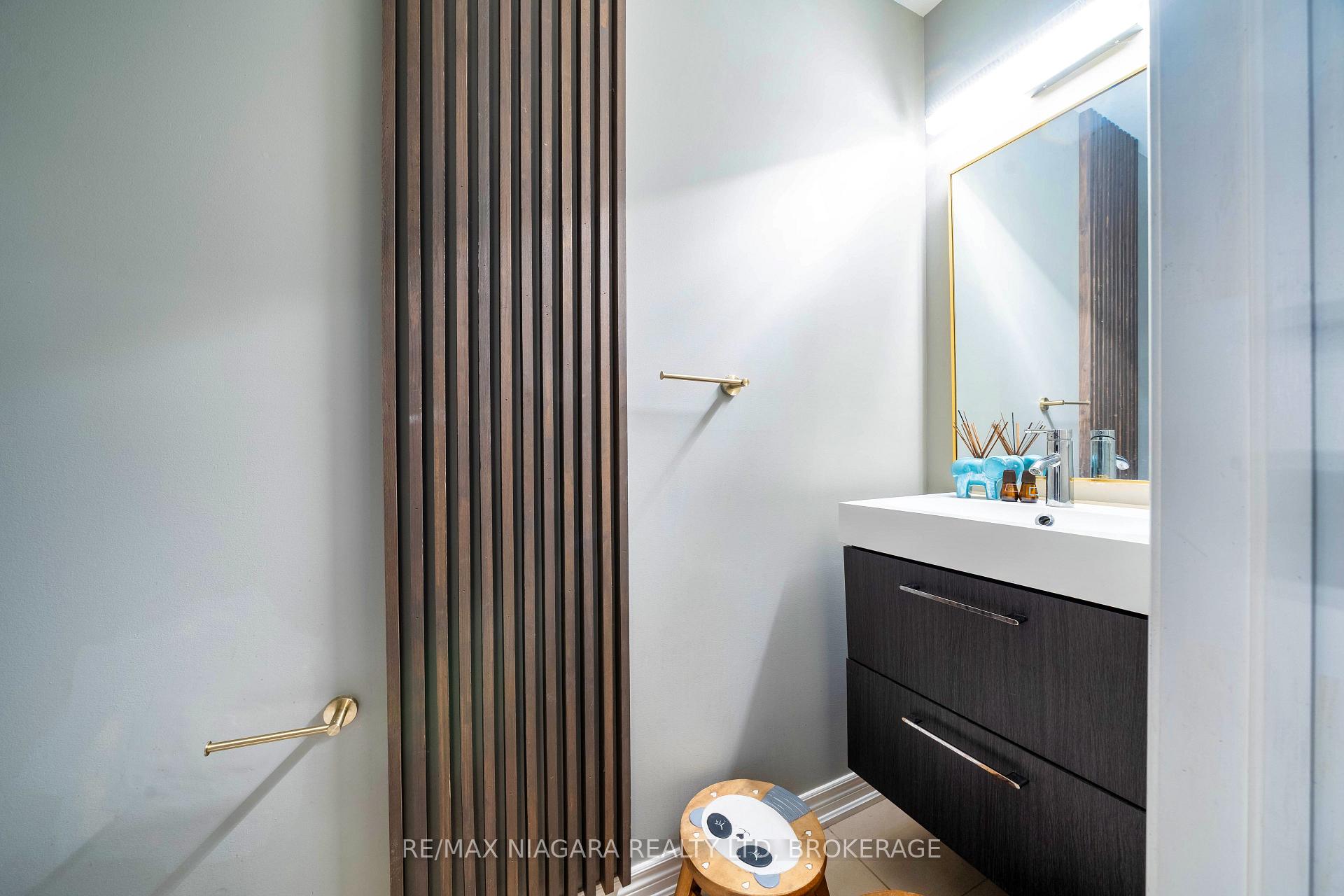 Photo 22 of 6427 Dilalla Crescent, Niagara Falls, Forestview — HOMEH