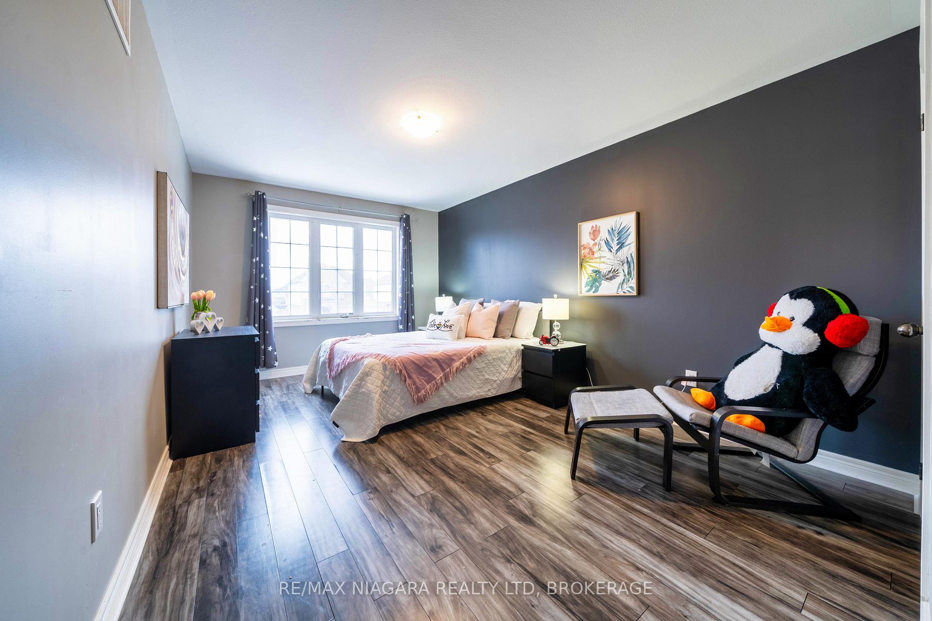 Photo 33 of 6427 Dilalla Crescent, Niagara Falls, Forestview — HOMEH