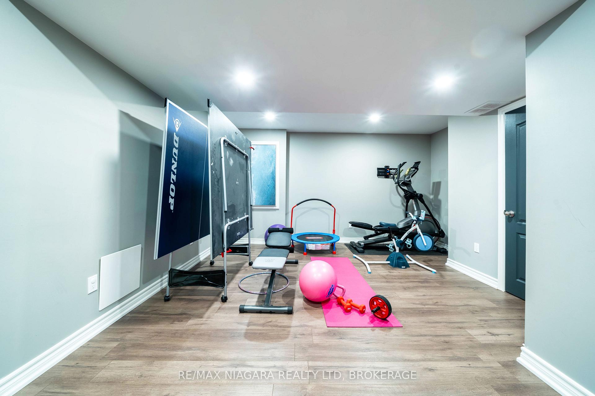 Photo 38 of 6427 Dilalla Crescent, Niagara Falls, Forestview — HOMEH