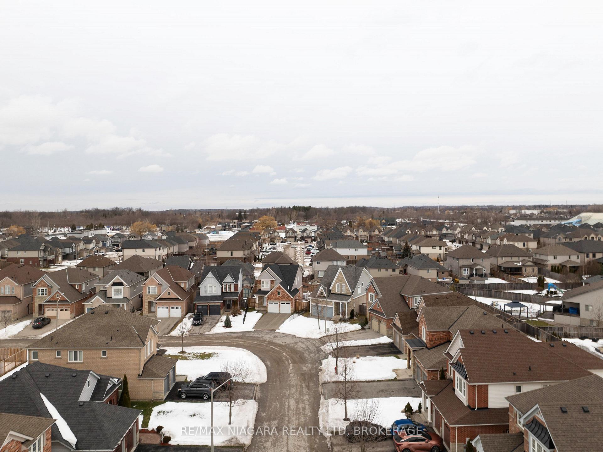 Photo 49 of 6427 Dilalla Crescent, Niagara Falls, Forestview — HOMEH