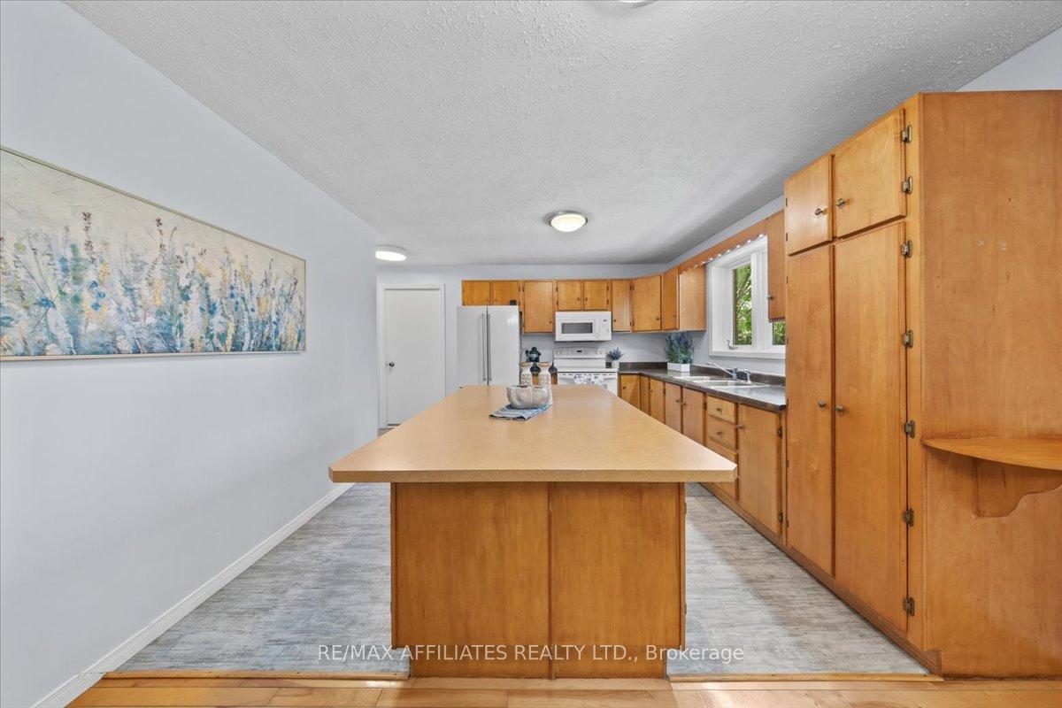 Photo 10 of 5830 Vars Street, Ottawa, Vars Village — HOMEH