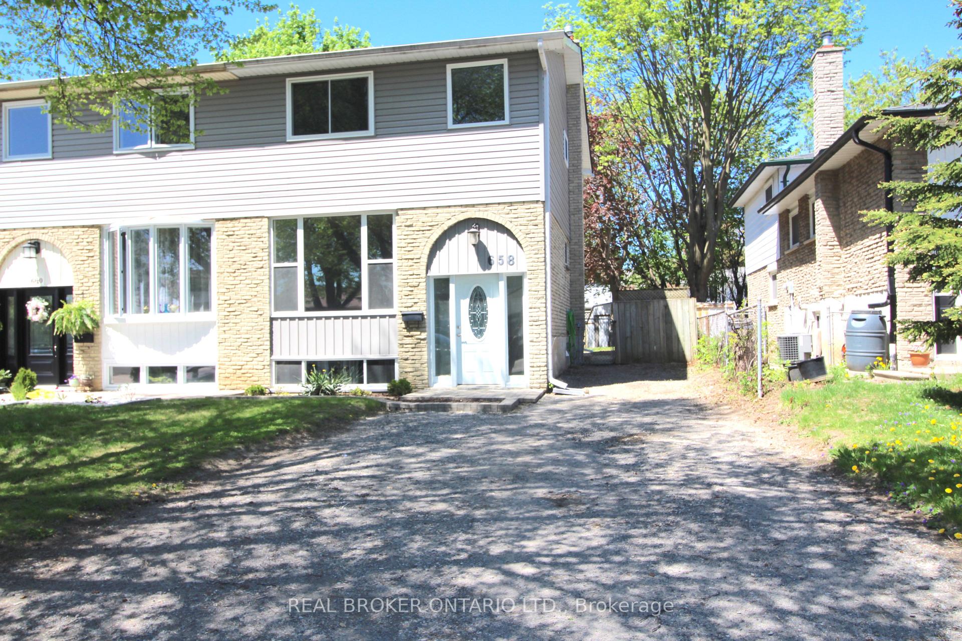 Photo 1 of 658 Berwick Crescent, Oshawa, McLaughlin — HOMEH