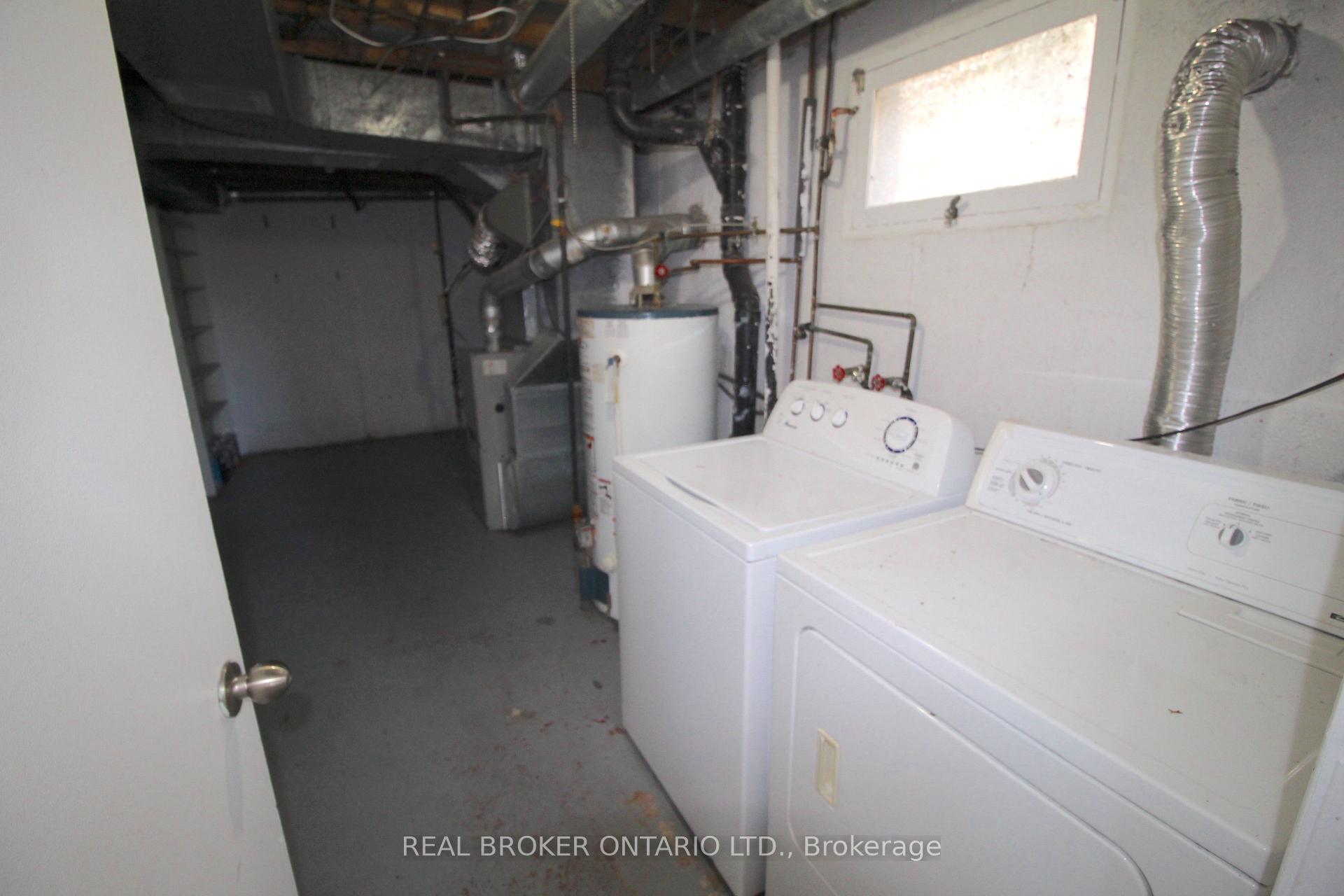 Photo 33 of 658 Berwick Crescent, Oshawa, McLaughlin — HOMEH