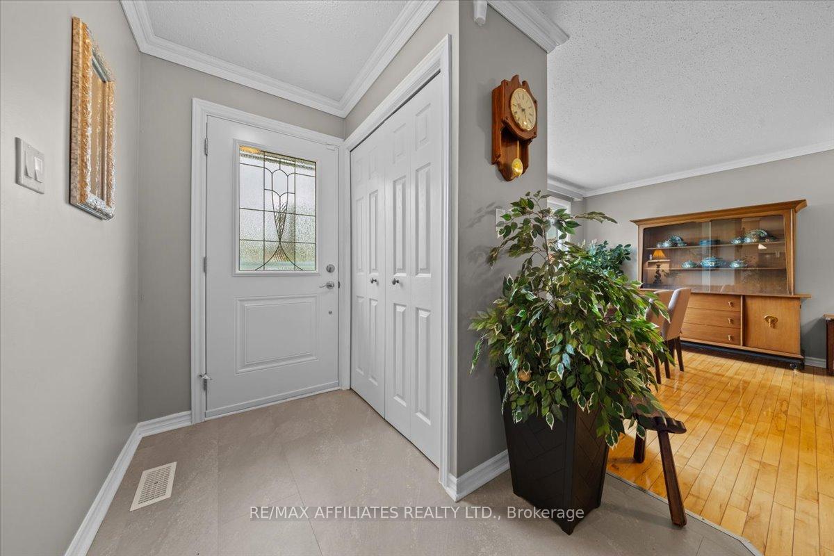 Photo 5 of 285 Mockingbird Drive, Ottawa, Chatelaine Village — HOMEH